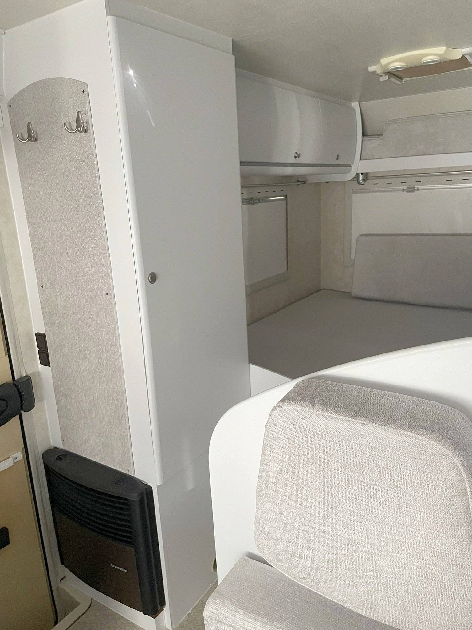 Berth Citroën Jumper 2,8 - Yescapa