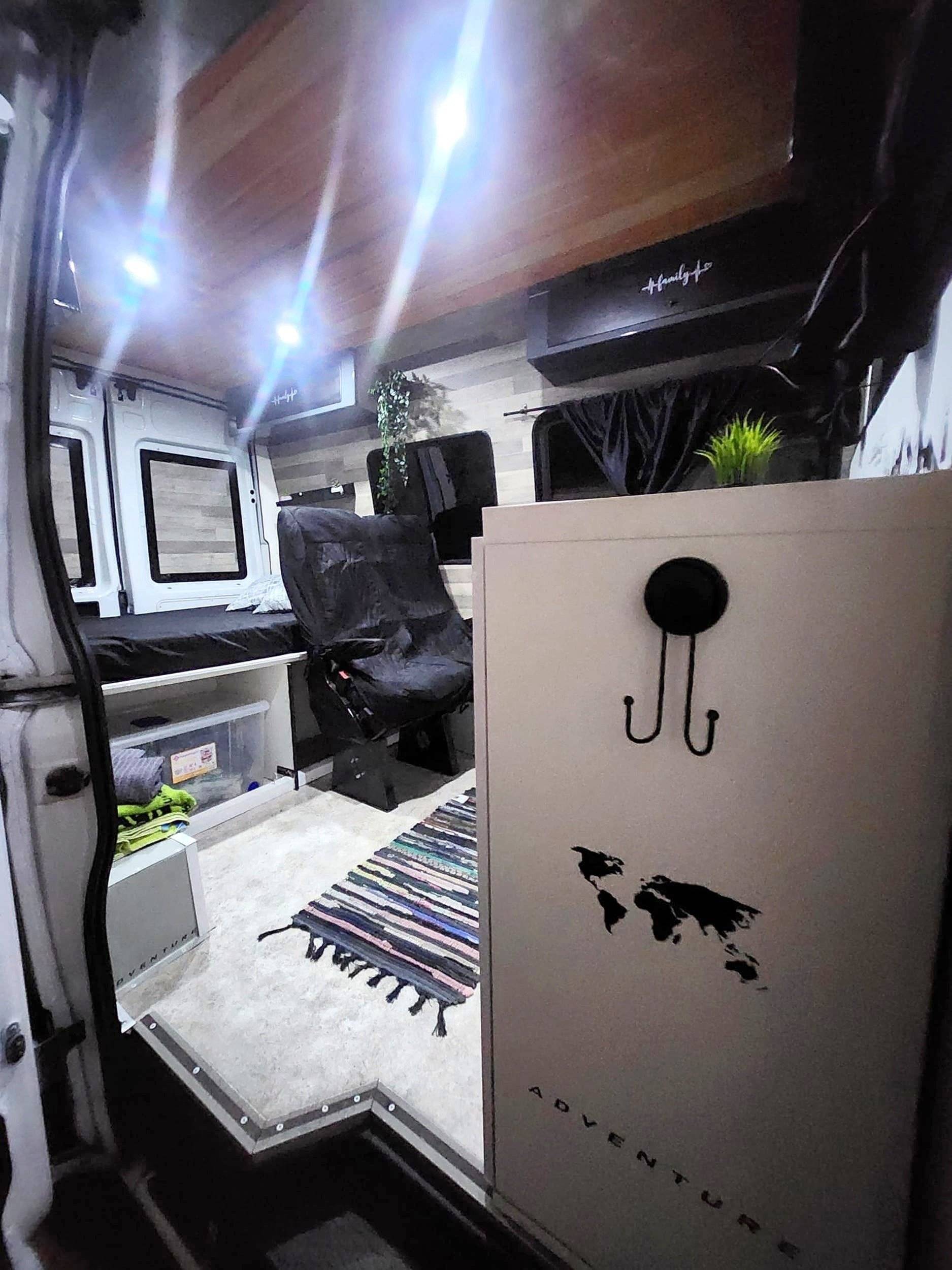 Berth Iveco - Yescapa