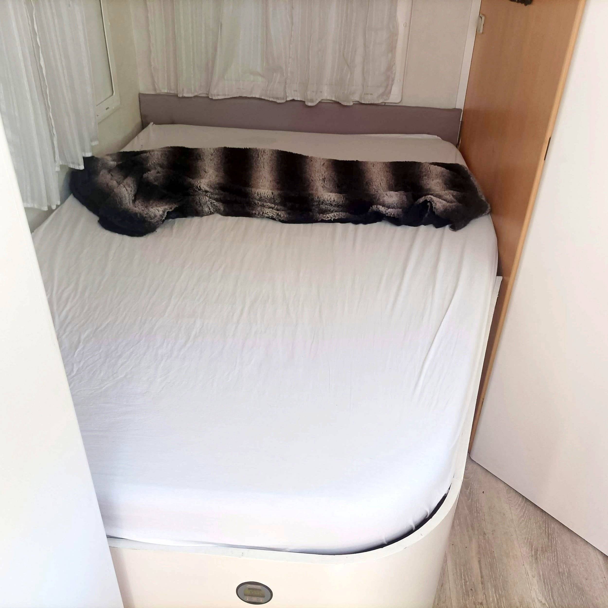 slaapplaatsen Fiat Ducato 2,8 jtd - Yescapa