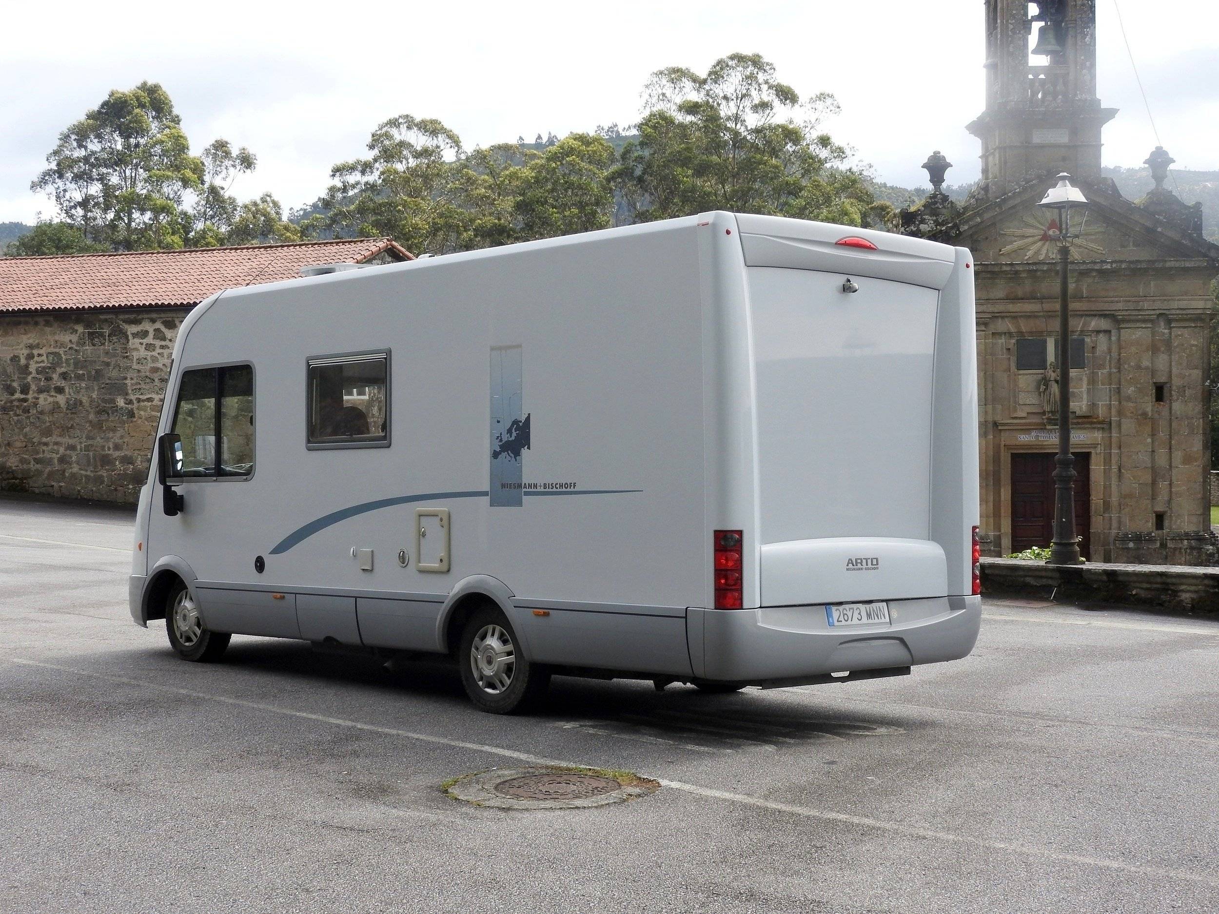 Niesmann+Bischoff Arto 64