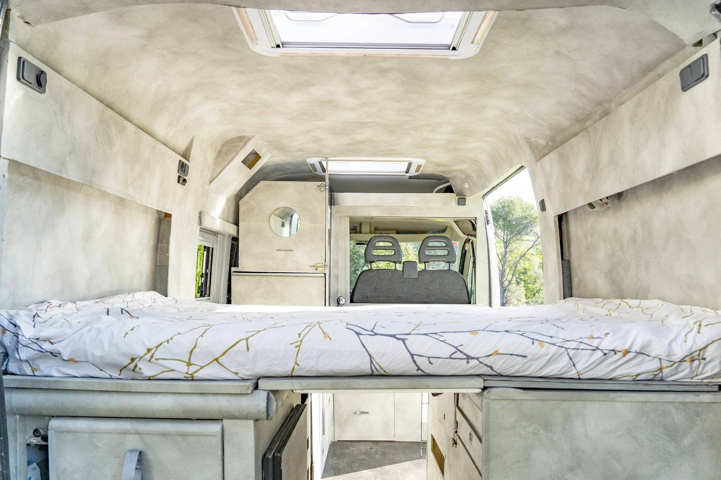 Berth Peugeot Peugeot Boxer - Yescapa