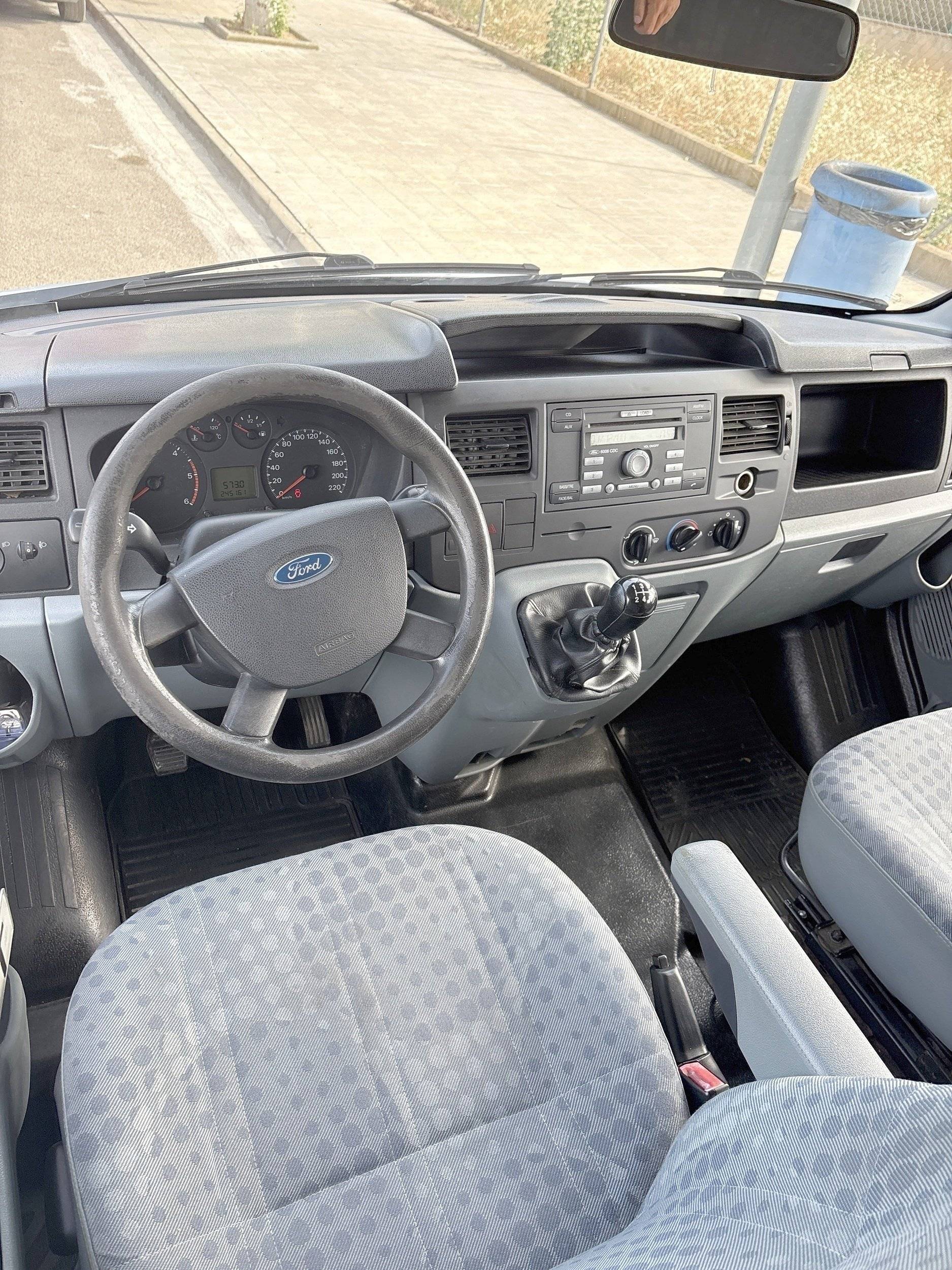 Ford Transit 2,2 l 125 ch