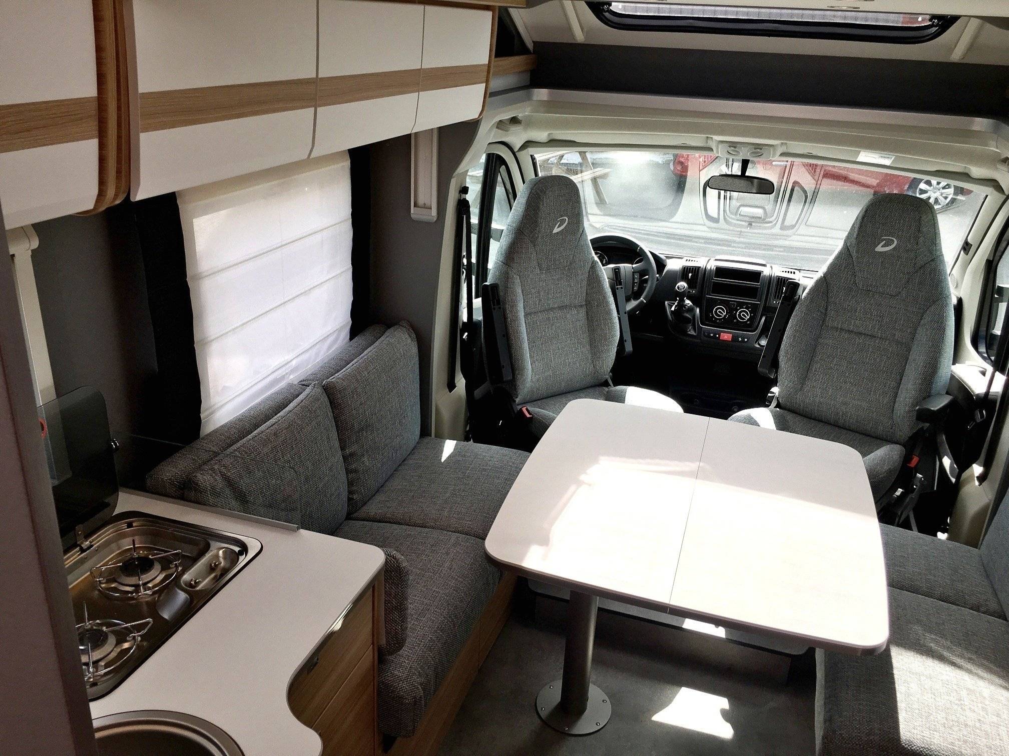 Dinette Fiat Ducato 2,3 l 148 ch - Yescapa