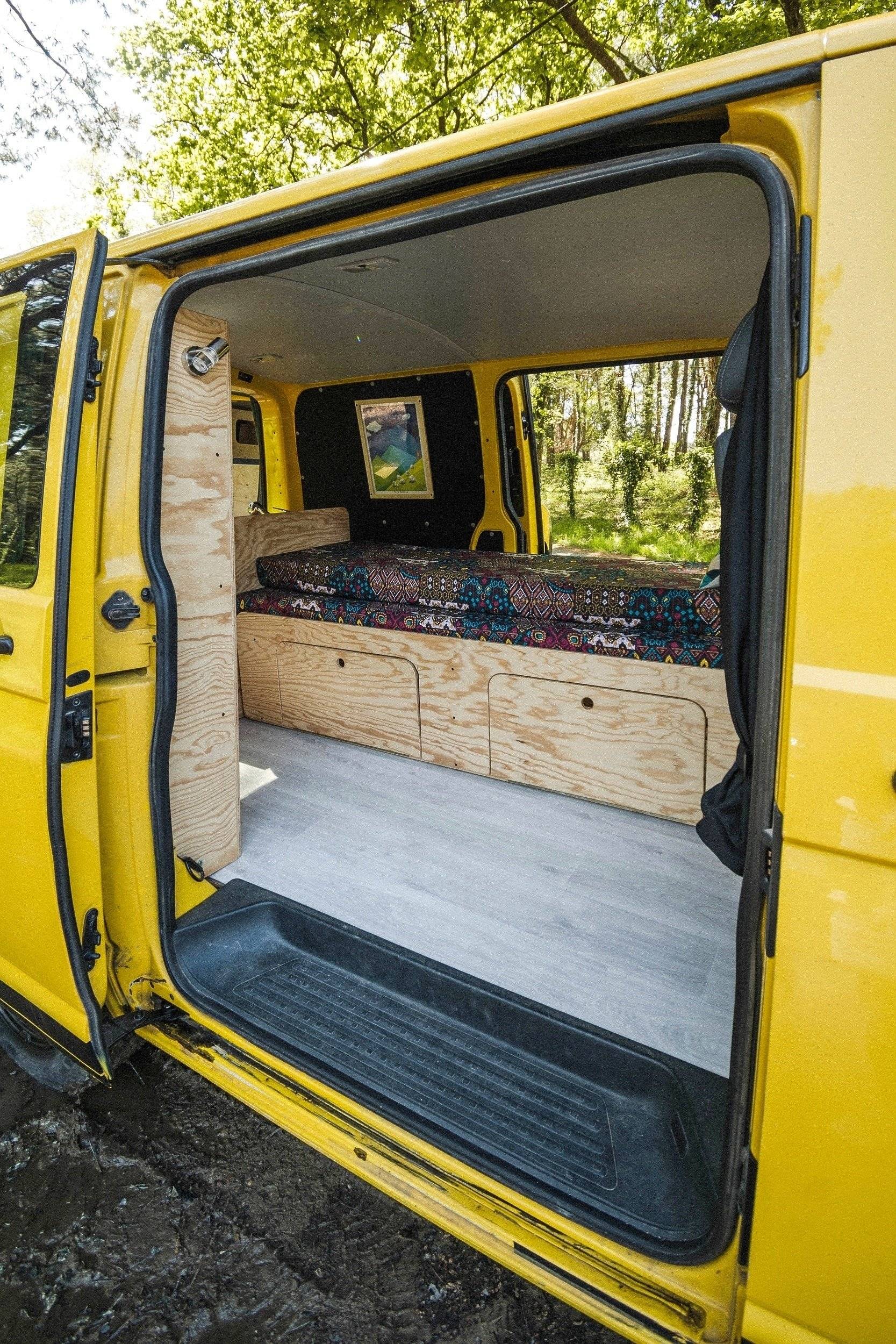 Voorkant 3/4 Volkswagen Transporter - Yescapa