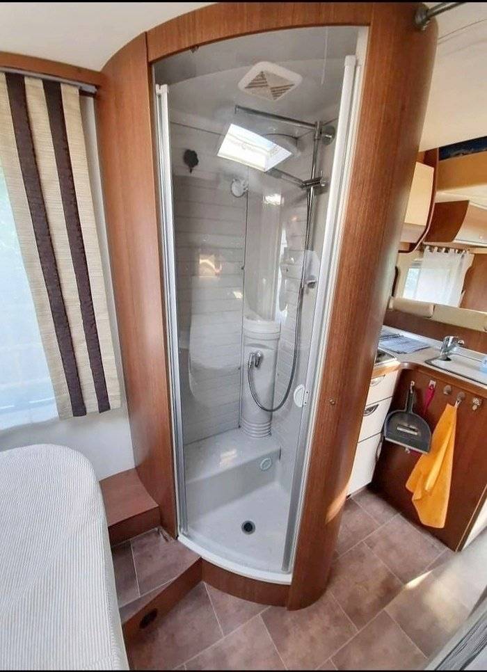 Bürstner IXEO PLUS IT 724