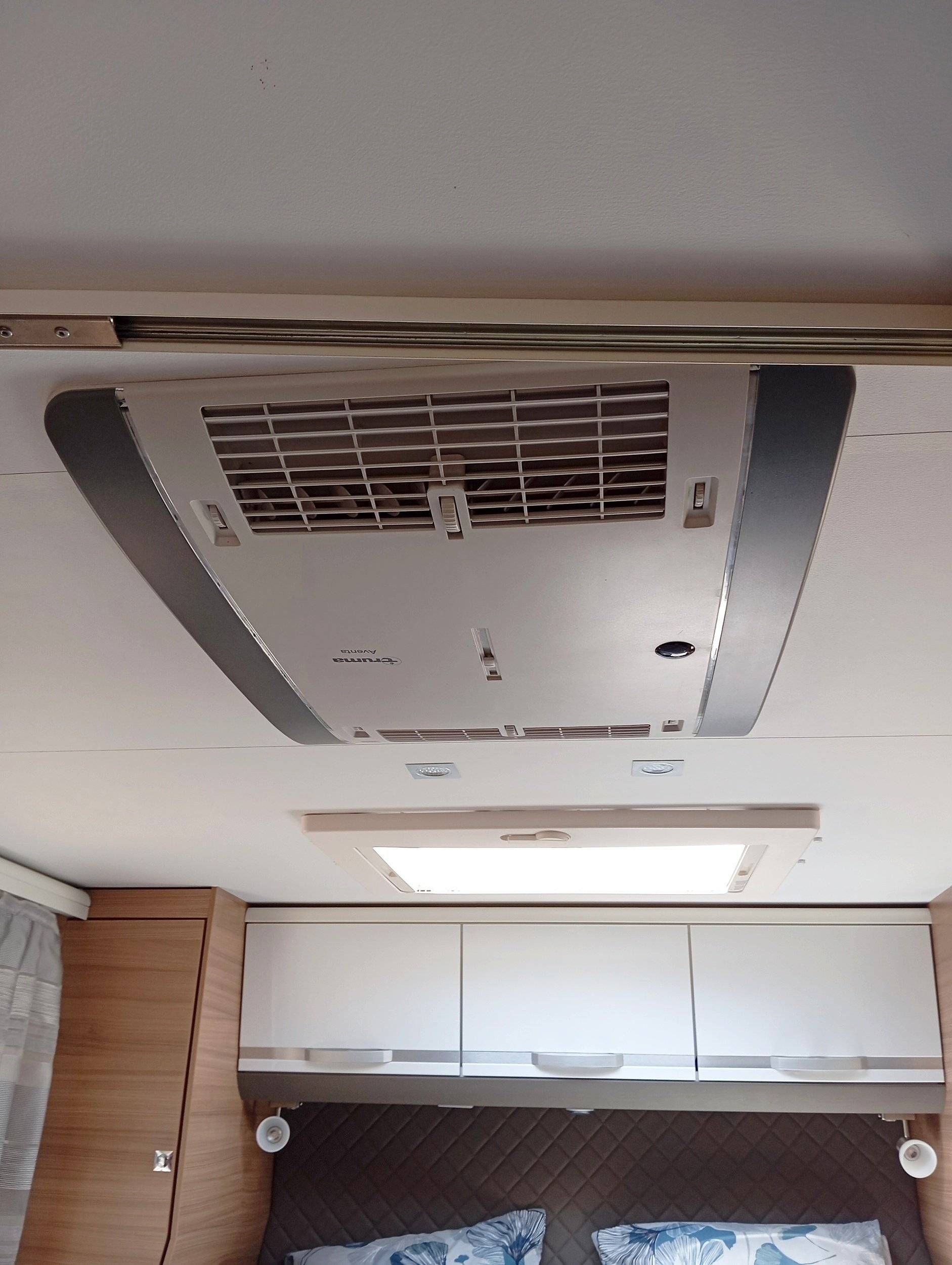 Adria Adria Coral Suprème 670 SC