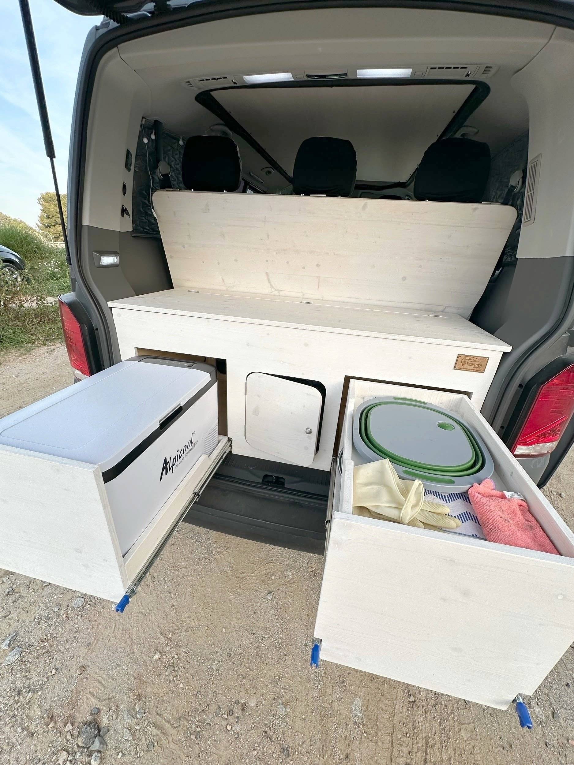 Kitchenette Volkswagen Caravelle T6.1 - Yescapa