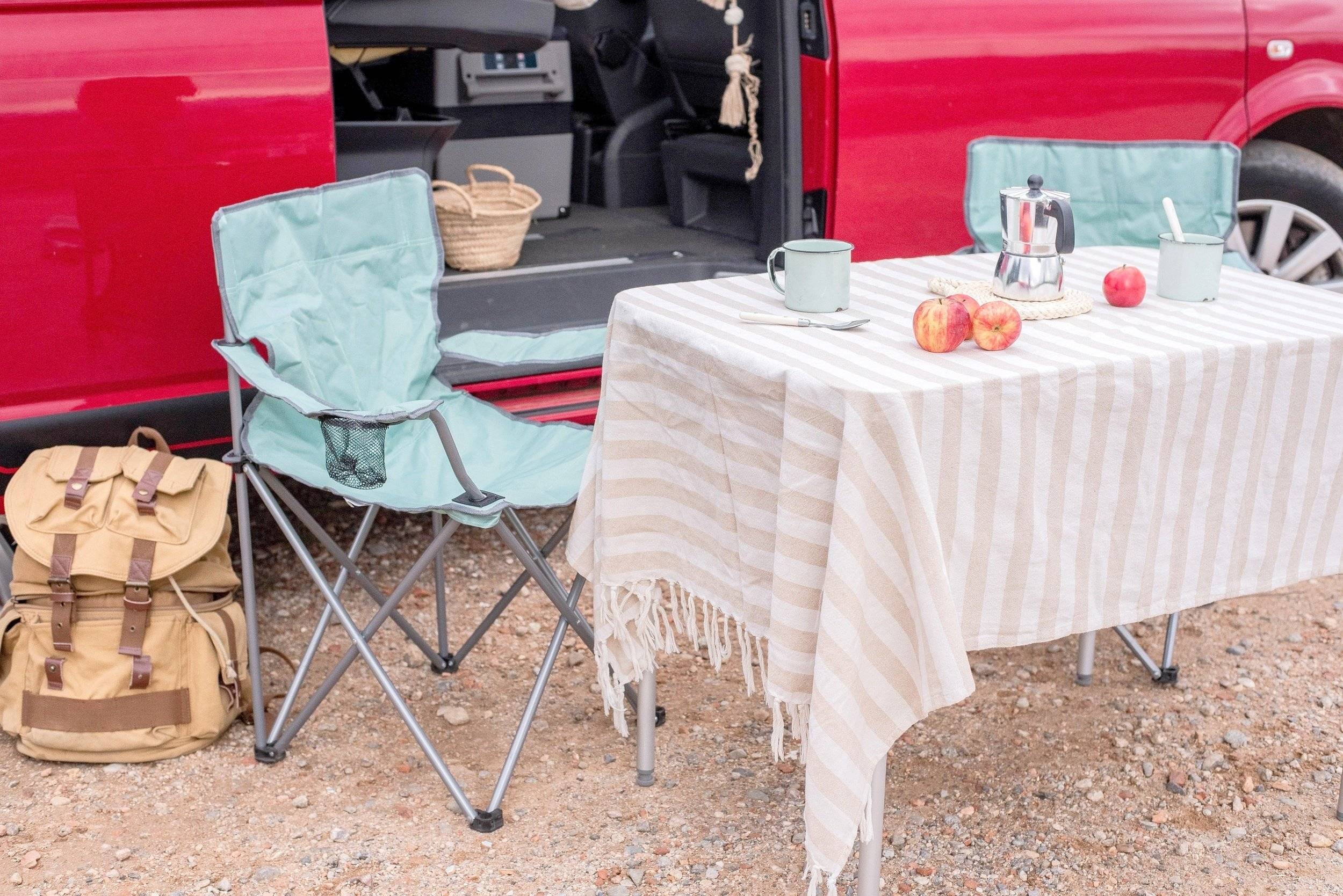Dining Area Volkswagen T5 2,0 l 180 ch - Yescapa