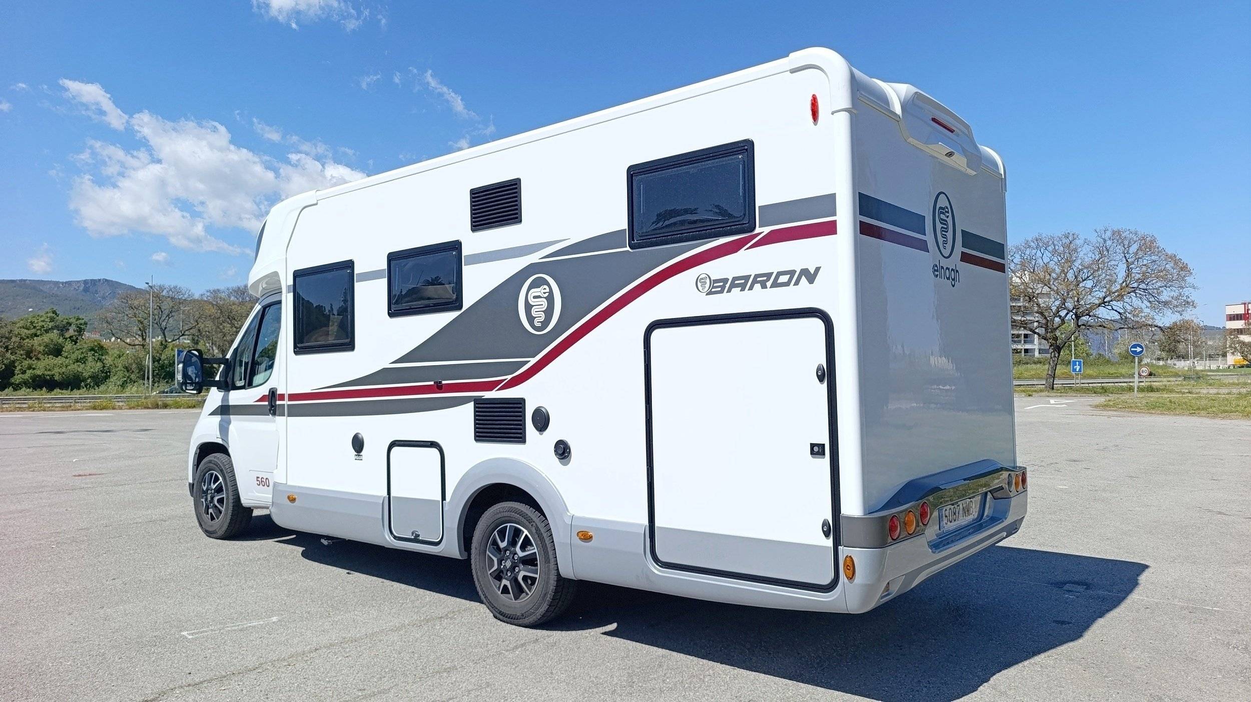 Elnagh Baron 560