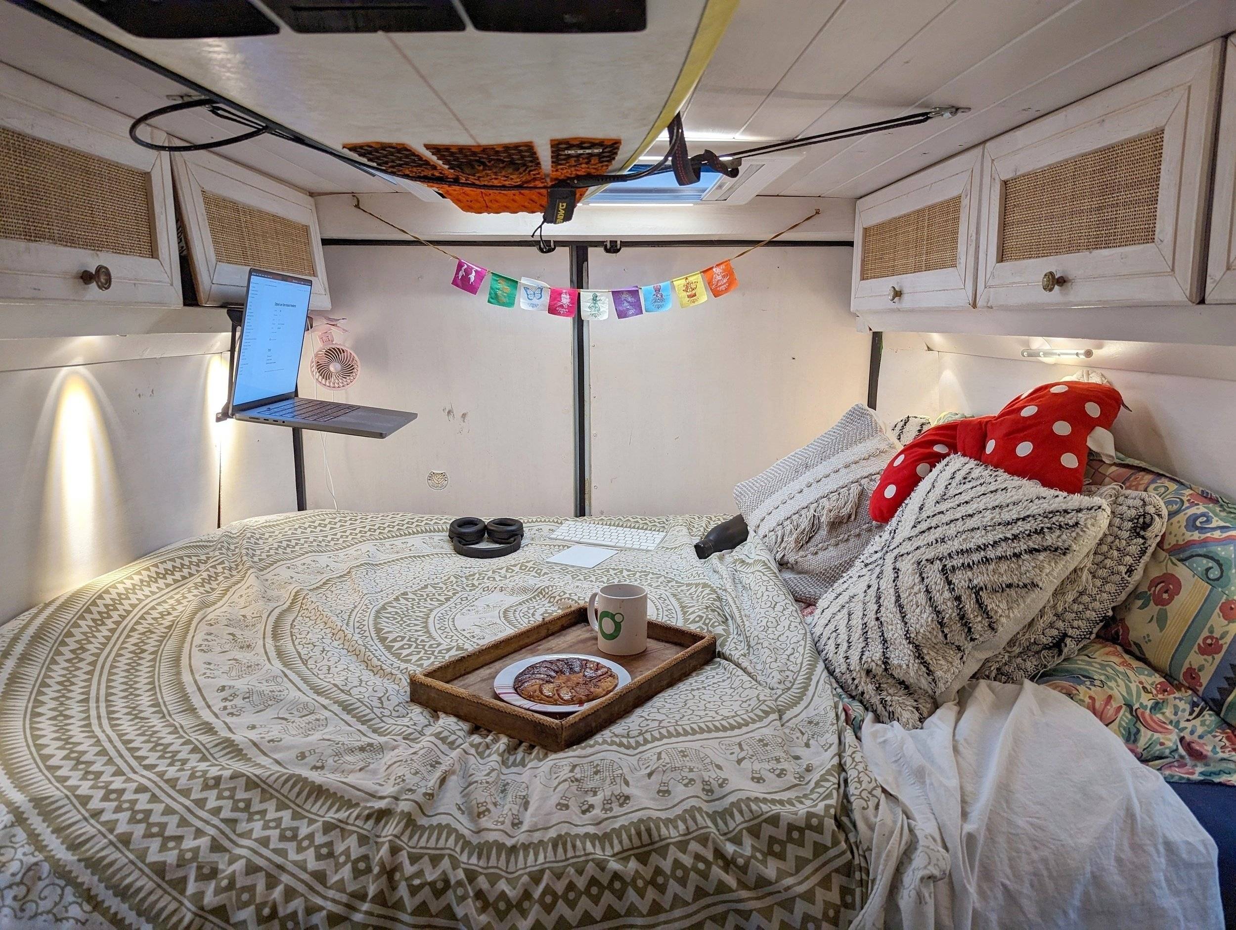 Partez à l'aventure avec notre van 100% autonome 