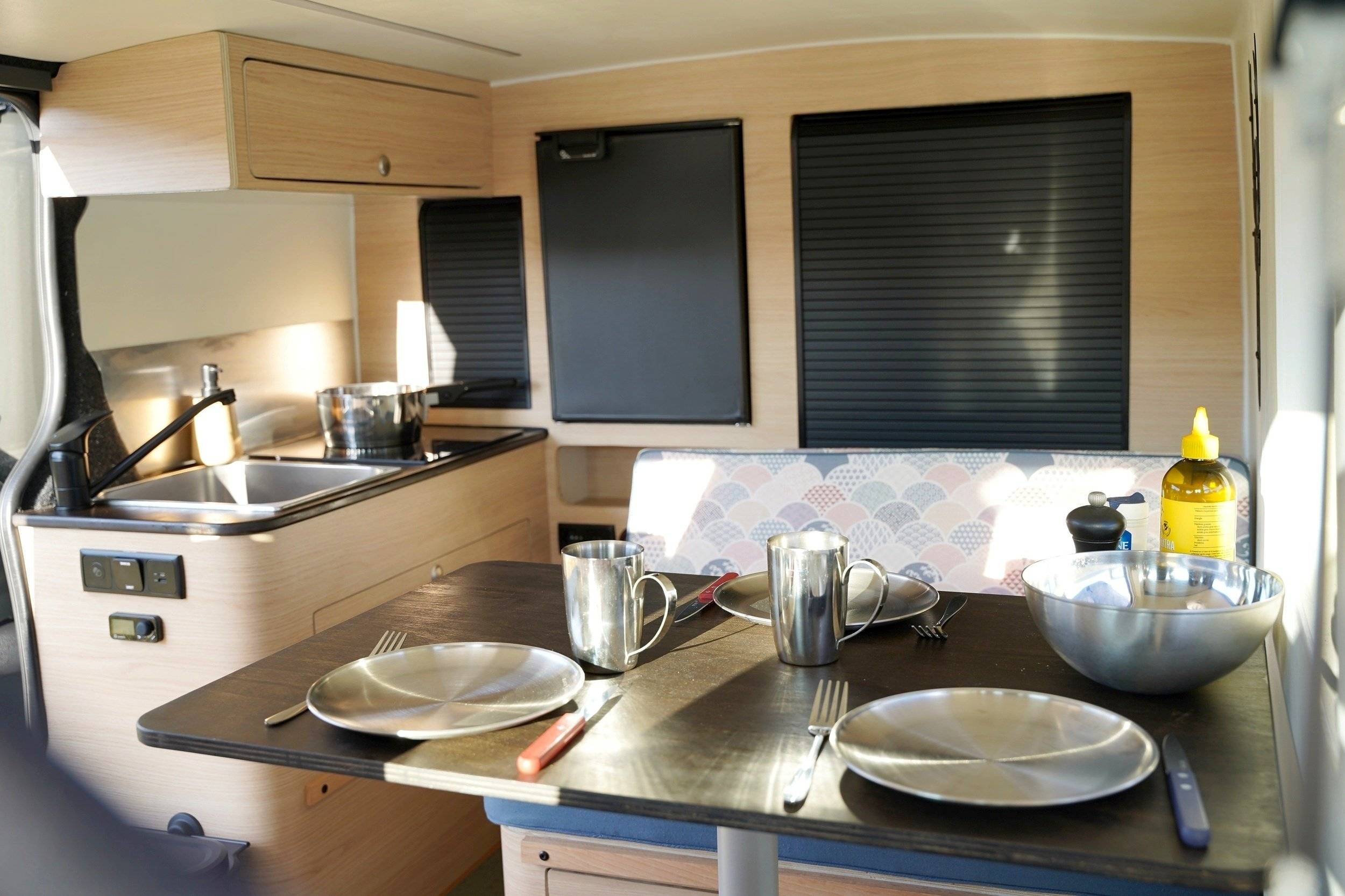 Dinette Renault Renault trafic - Yescapa