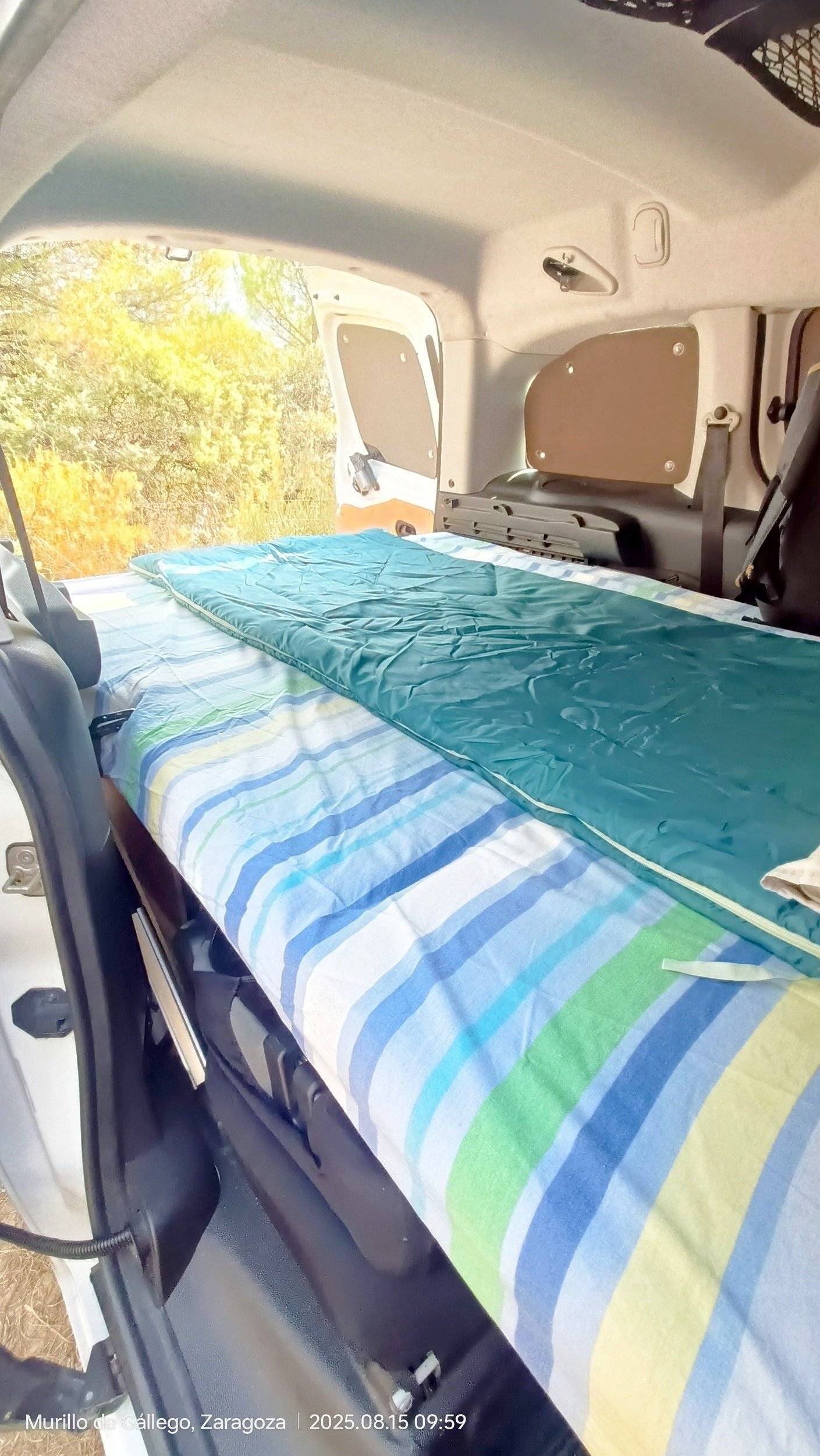 Make My Van partner teppe