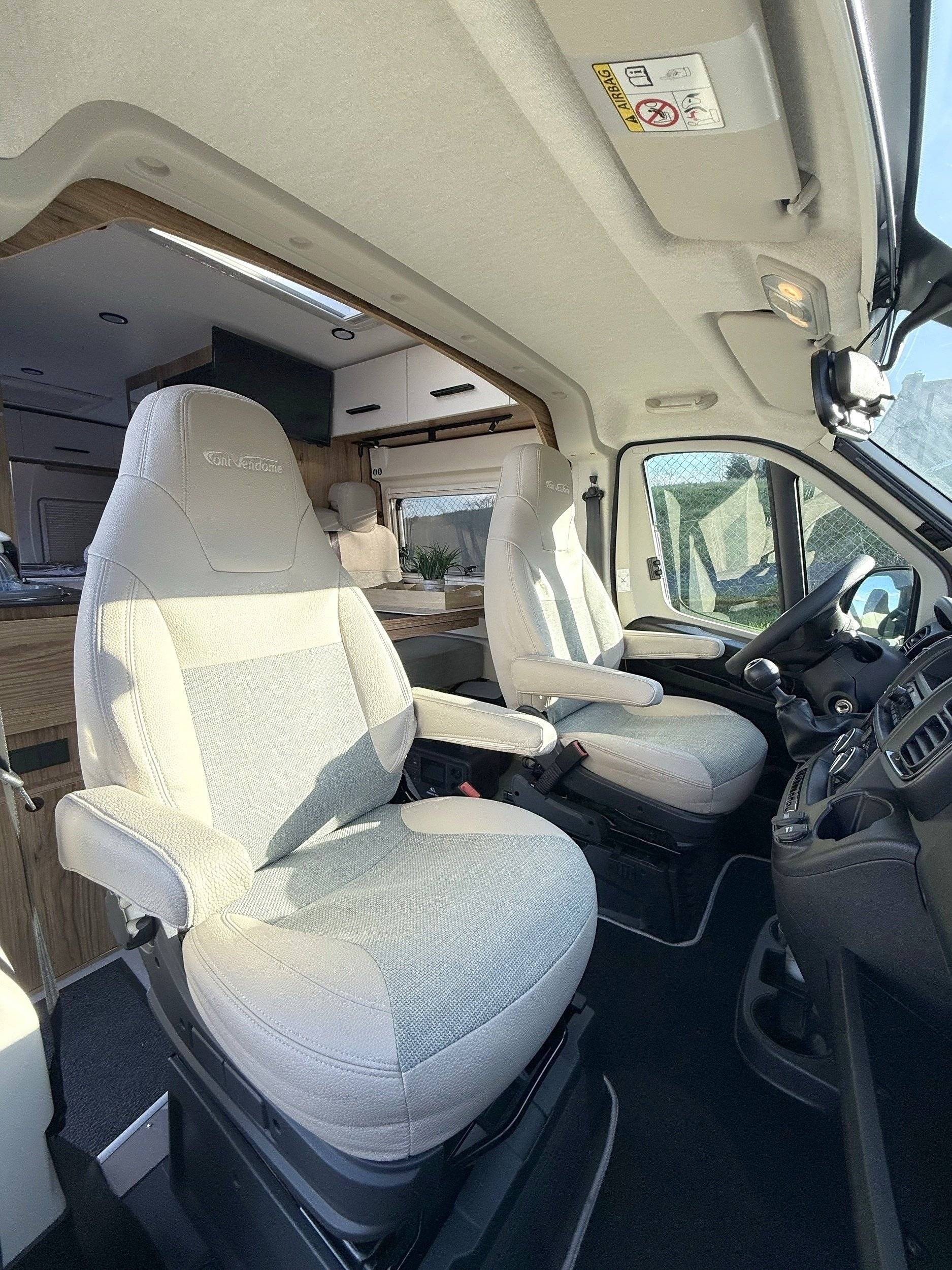 Font Vendôme Leader Camp