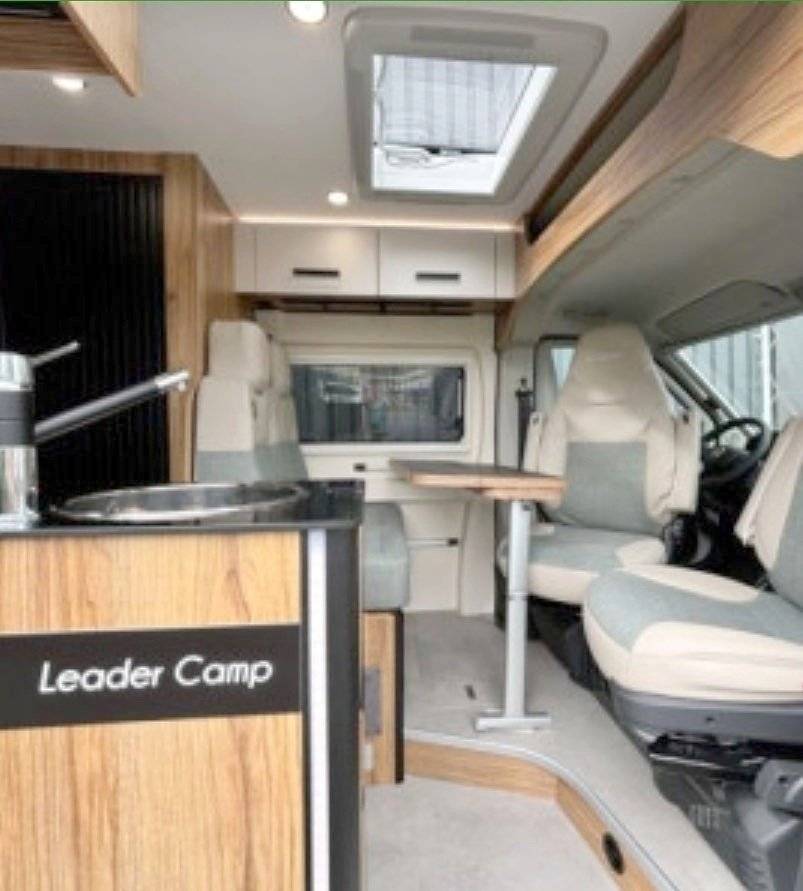 Font Vendôme Leader Camp