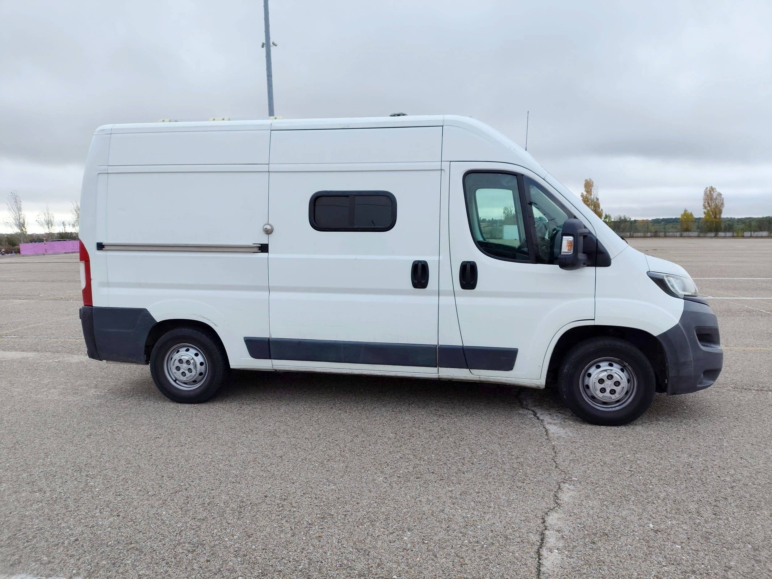 Peugeot Boxer 2,2 l hdi 130 ch