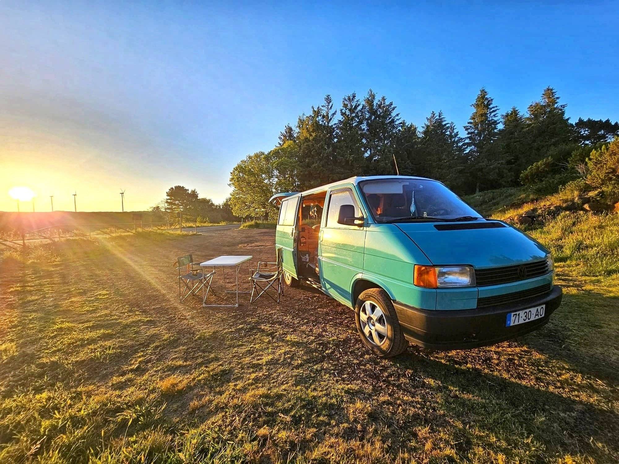 Volkswagen Transporter T4 2.4D