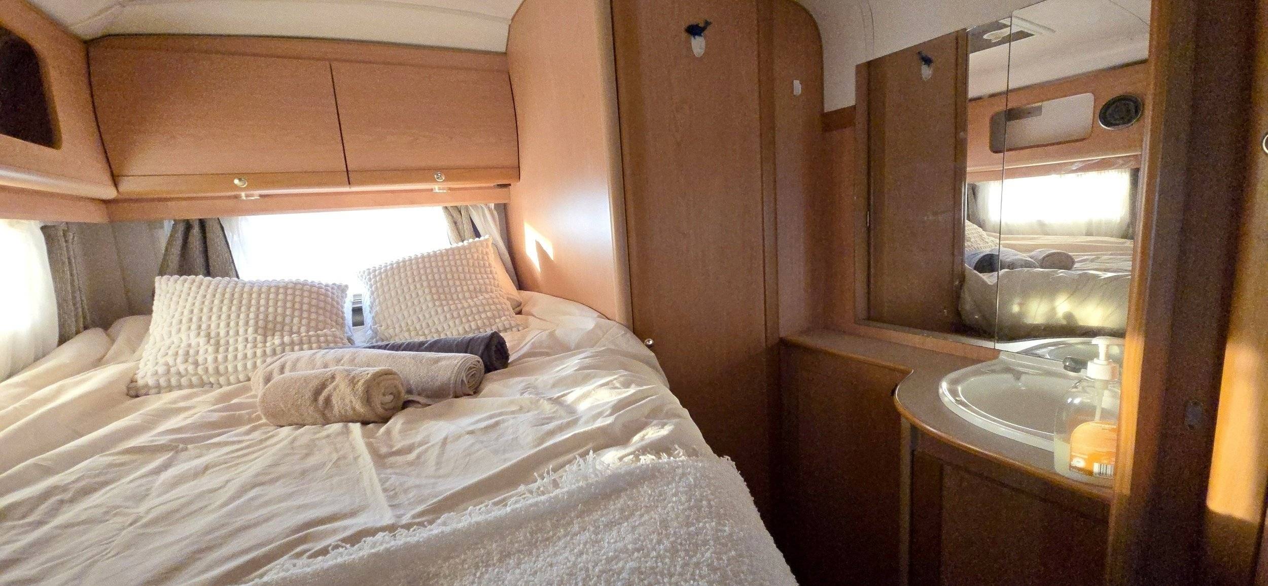 slaapplaatsen Fiat Fiat ducato 2.8l JTD - Yescapa