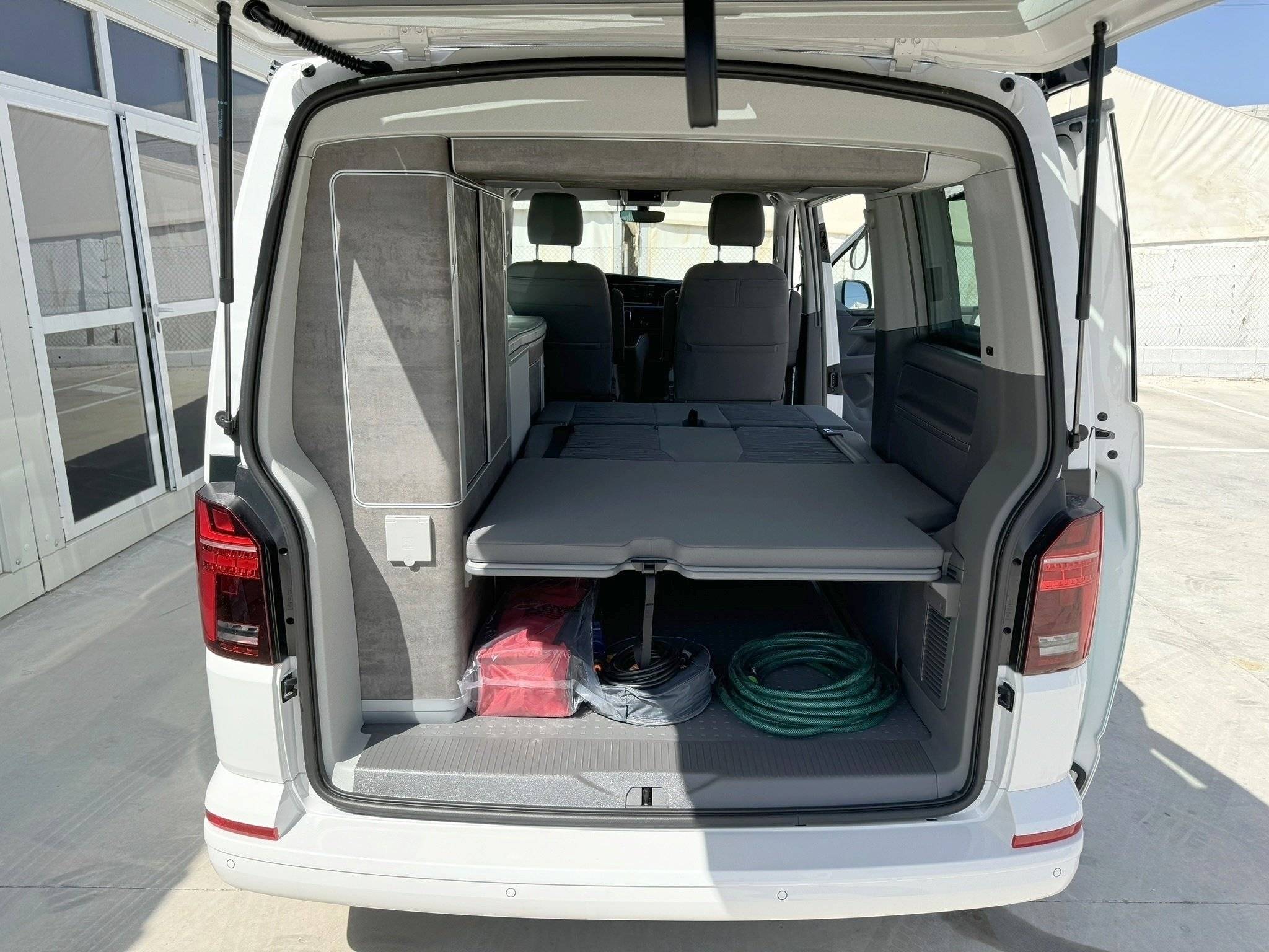 VOLKSWAGEN CALIFORNIA OCEAN