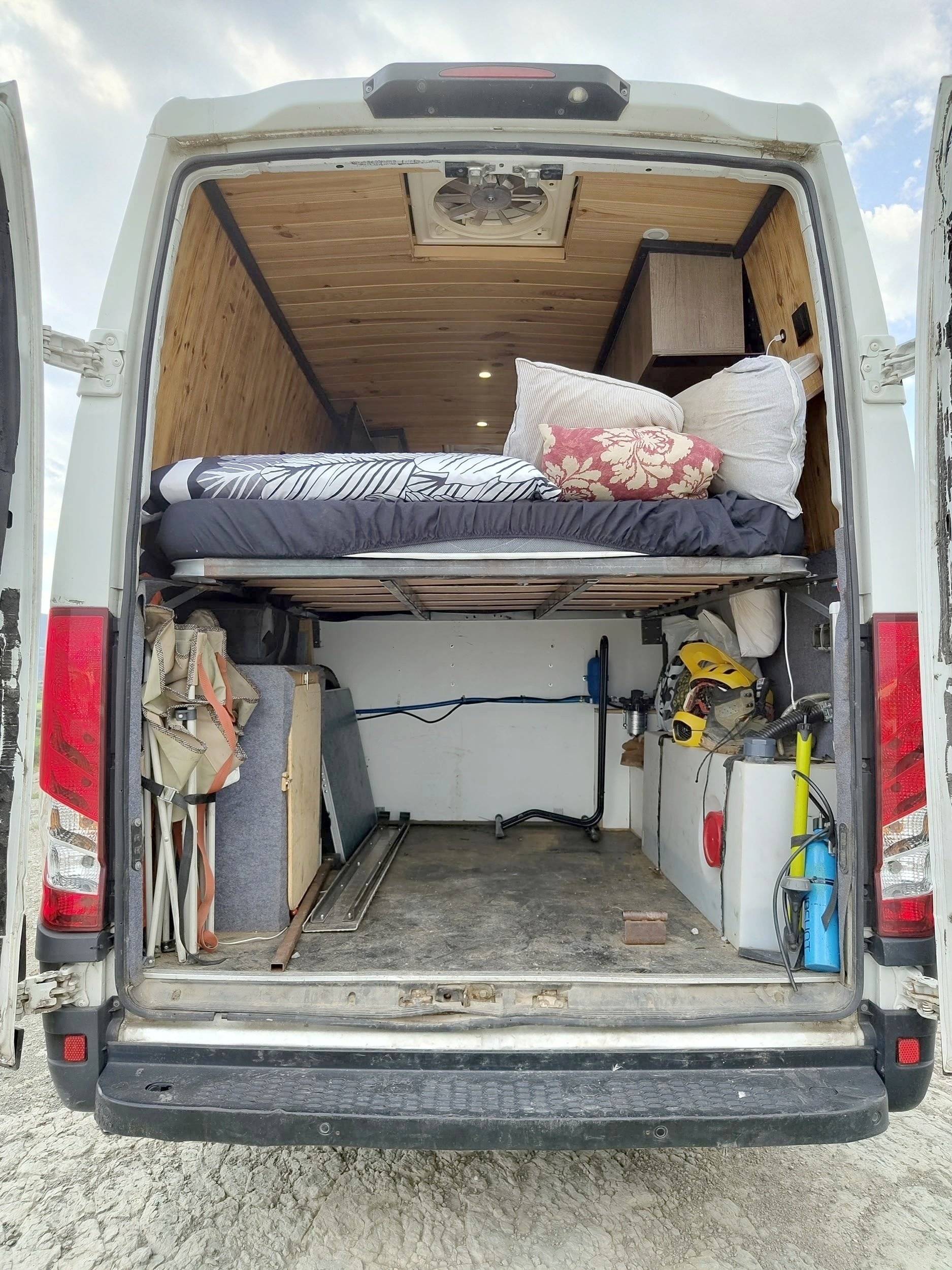 Camper Track Van