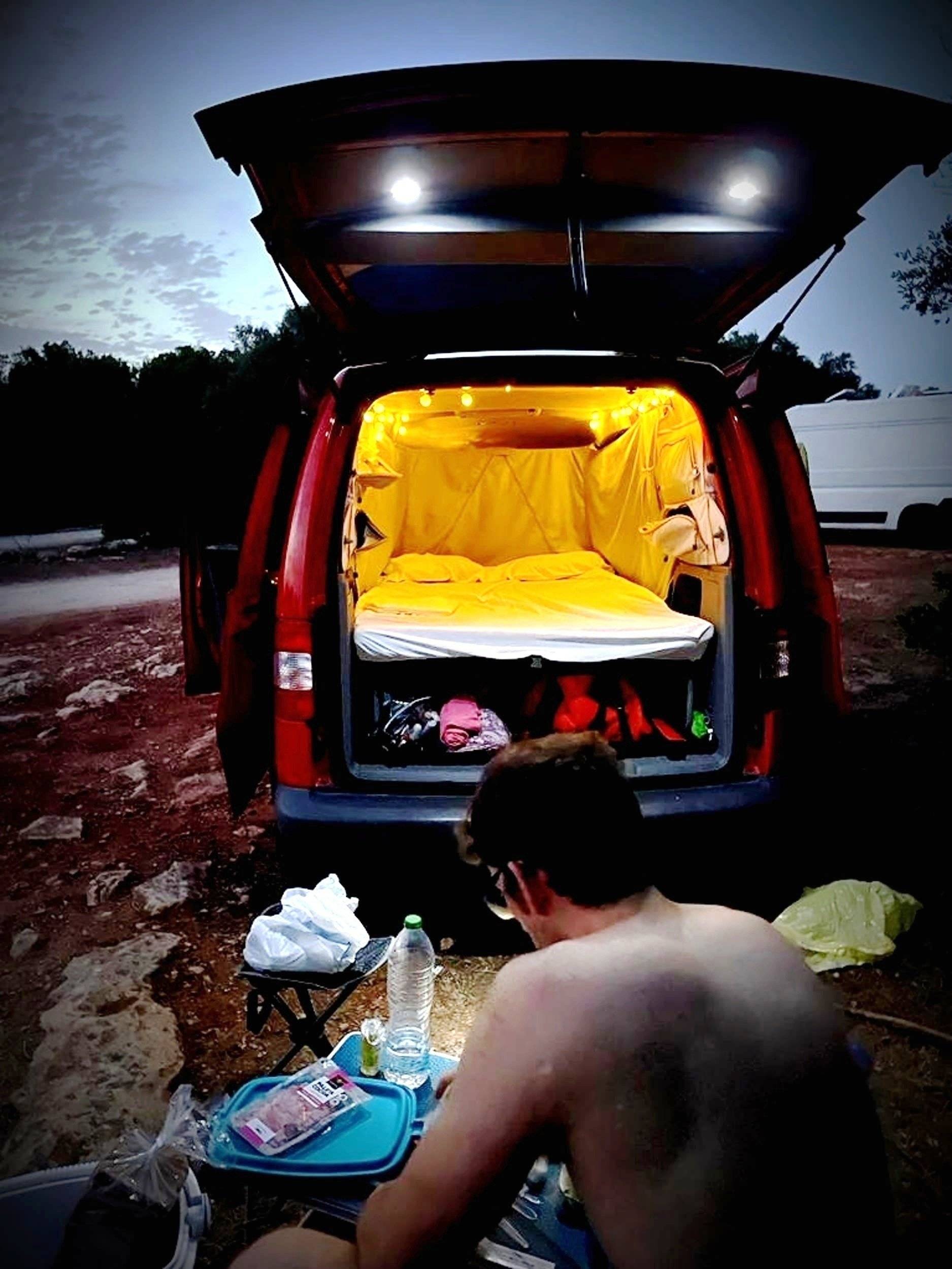 Volkswagen Caddy Tramper