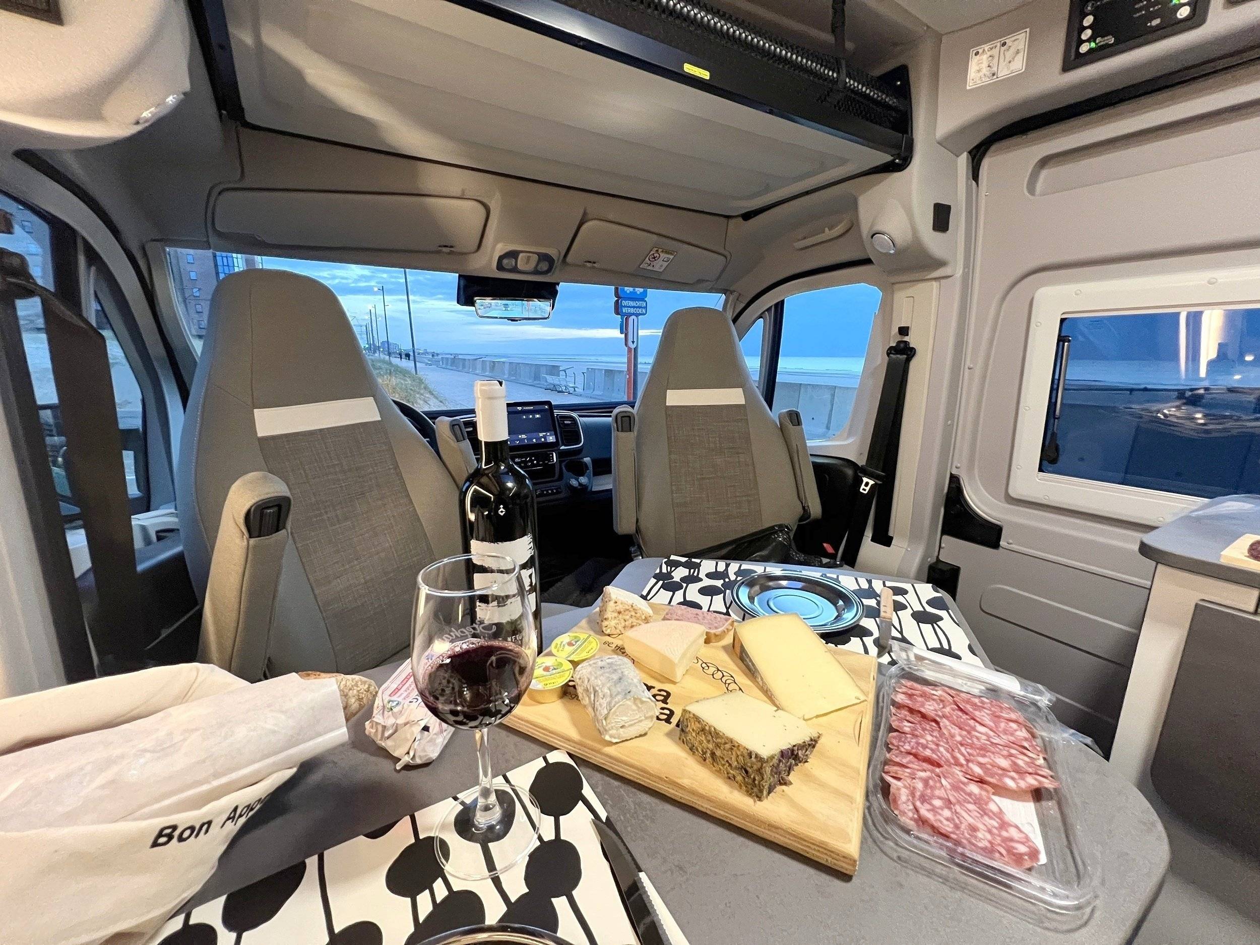 Área de jantar Citroën - Yescapa