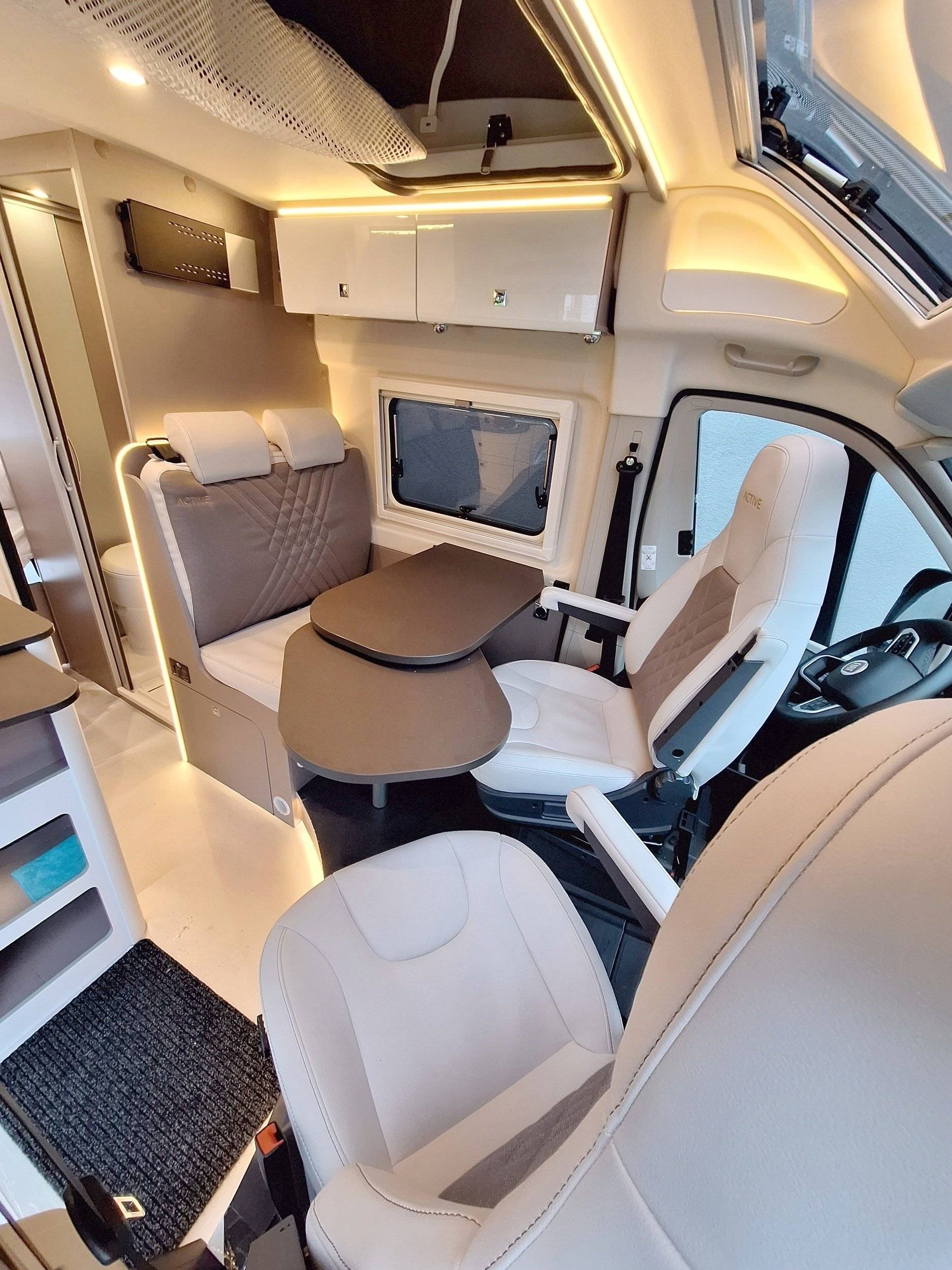 Bürstner ELISEO C642