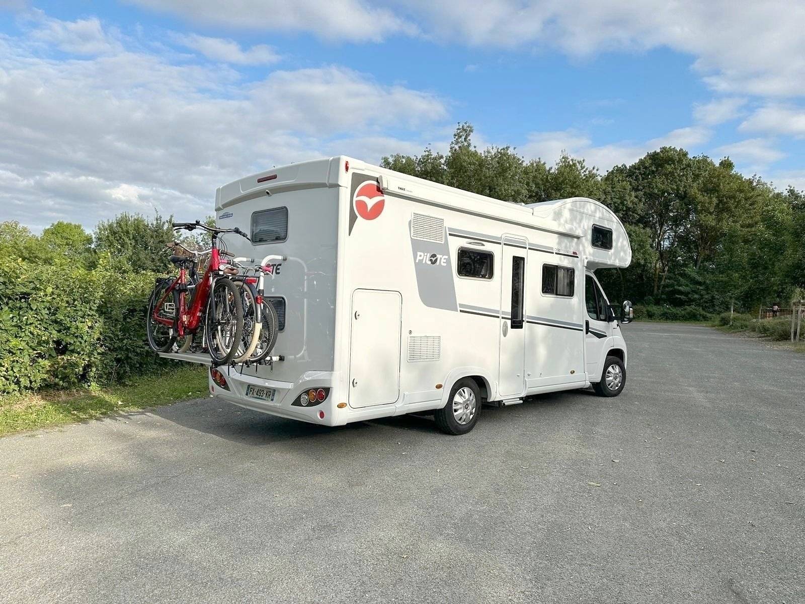 Pilote G690 G Essentiel