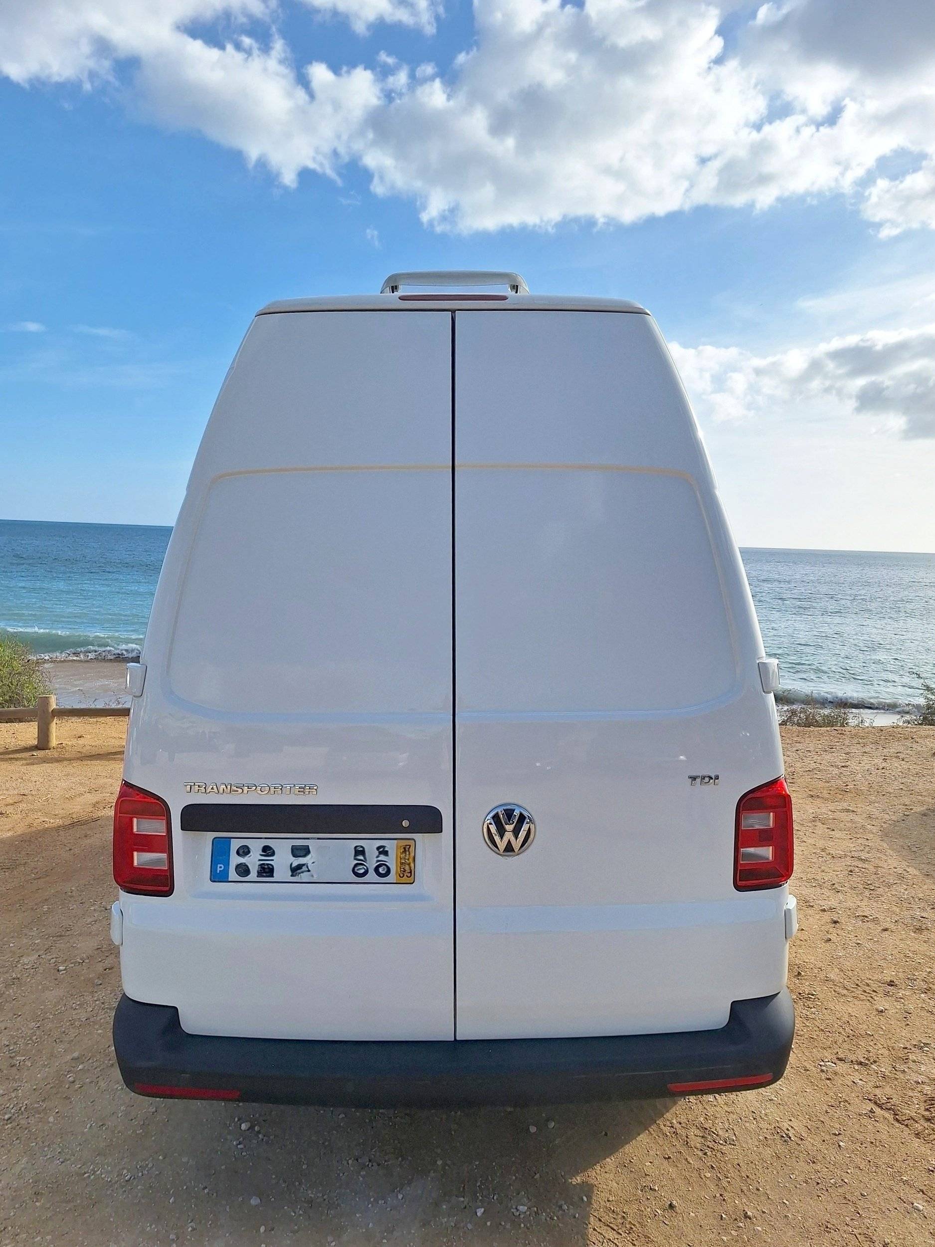 eu Volkswagen Transporter T6 TDI BM long