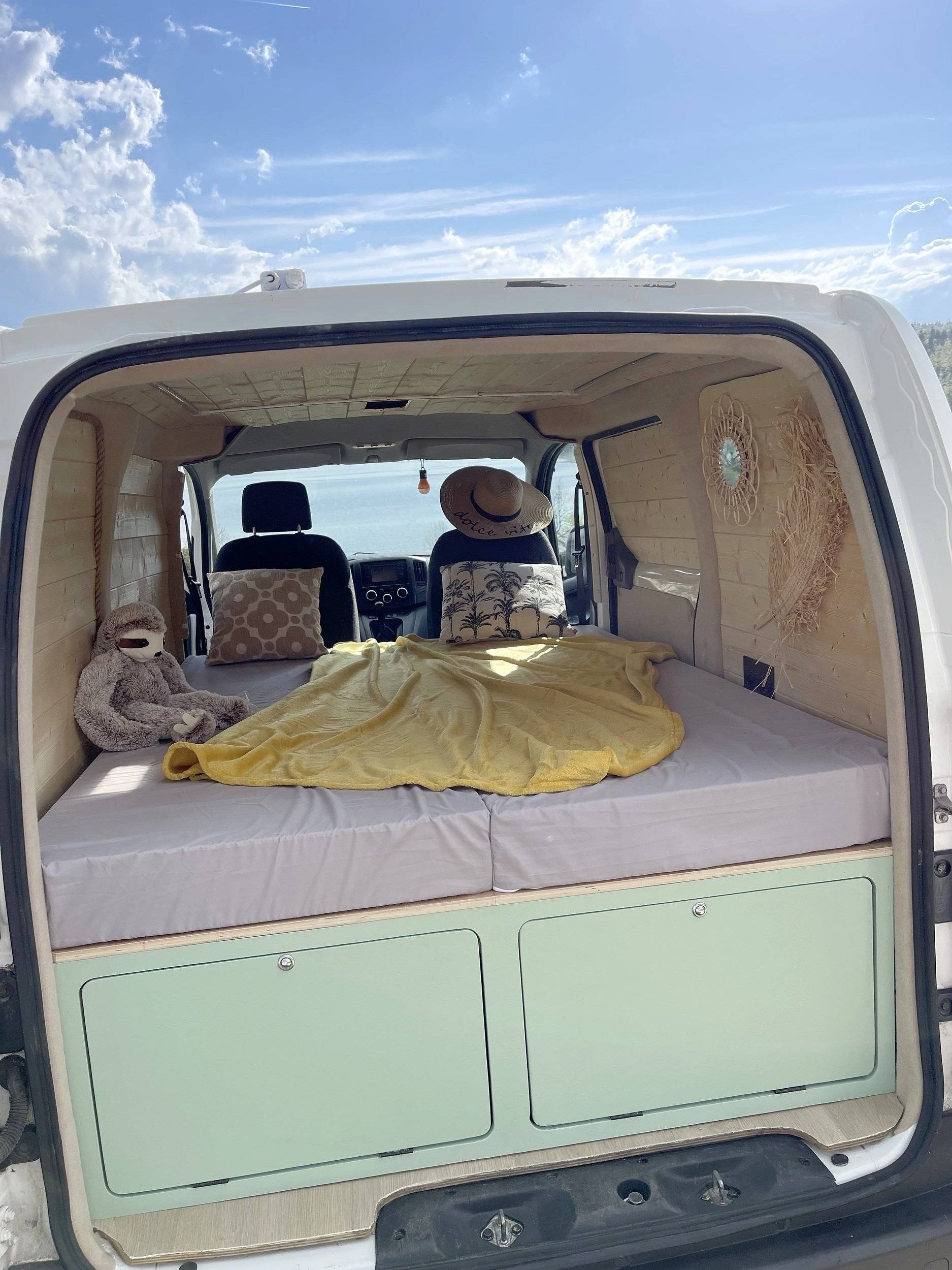 Dormidas Nissan NV200 - Yescapa