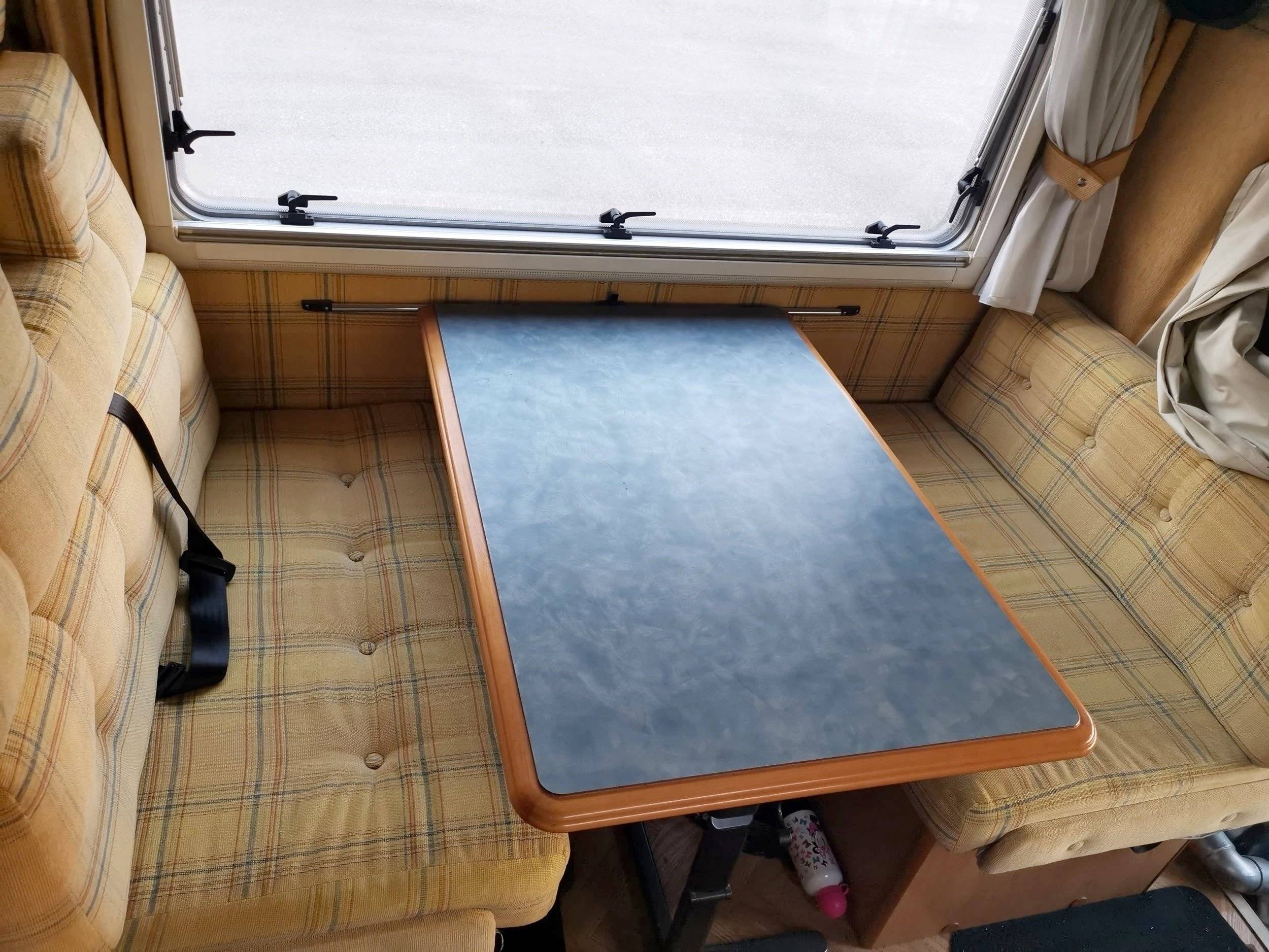 Coin repas Mercedes Sprinter 316 cdi - Yescapa