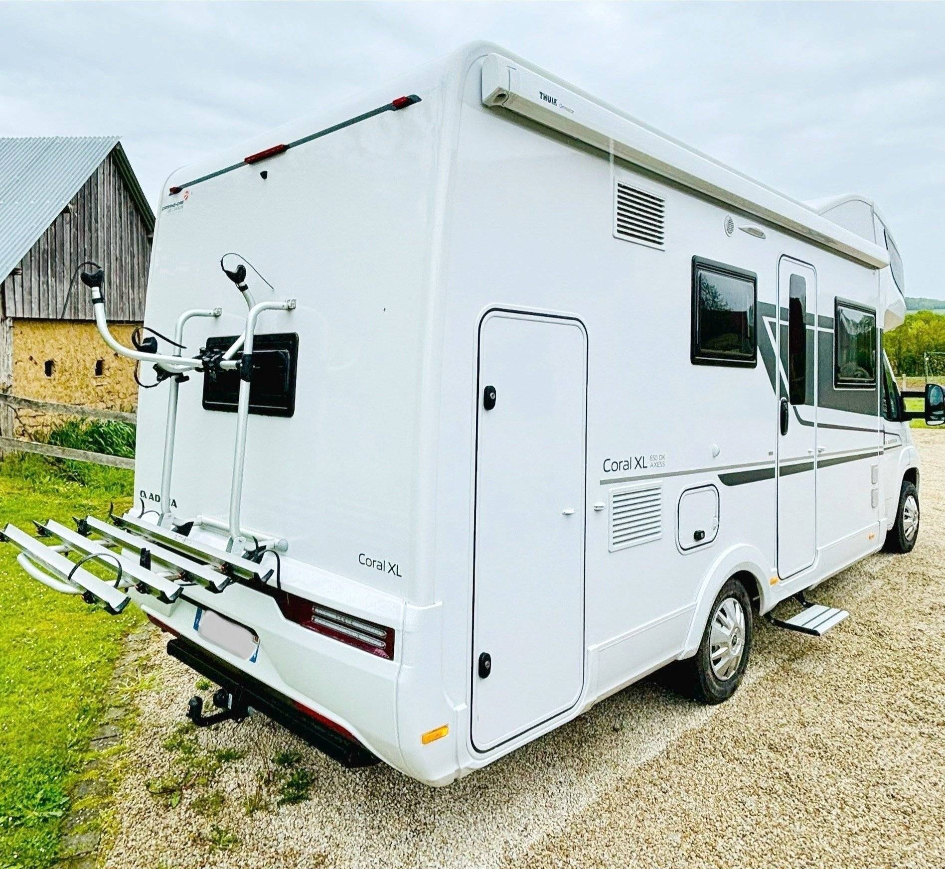 Adria Coral XL Axess 650 