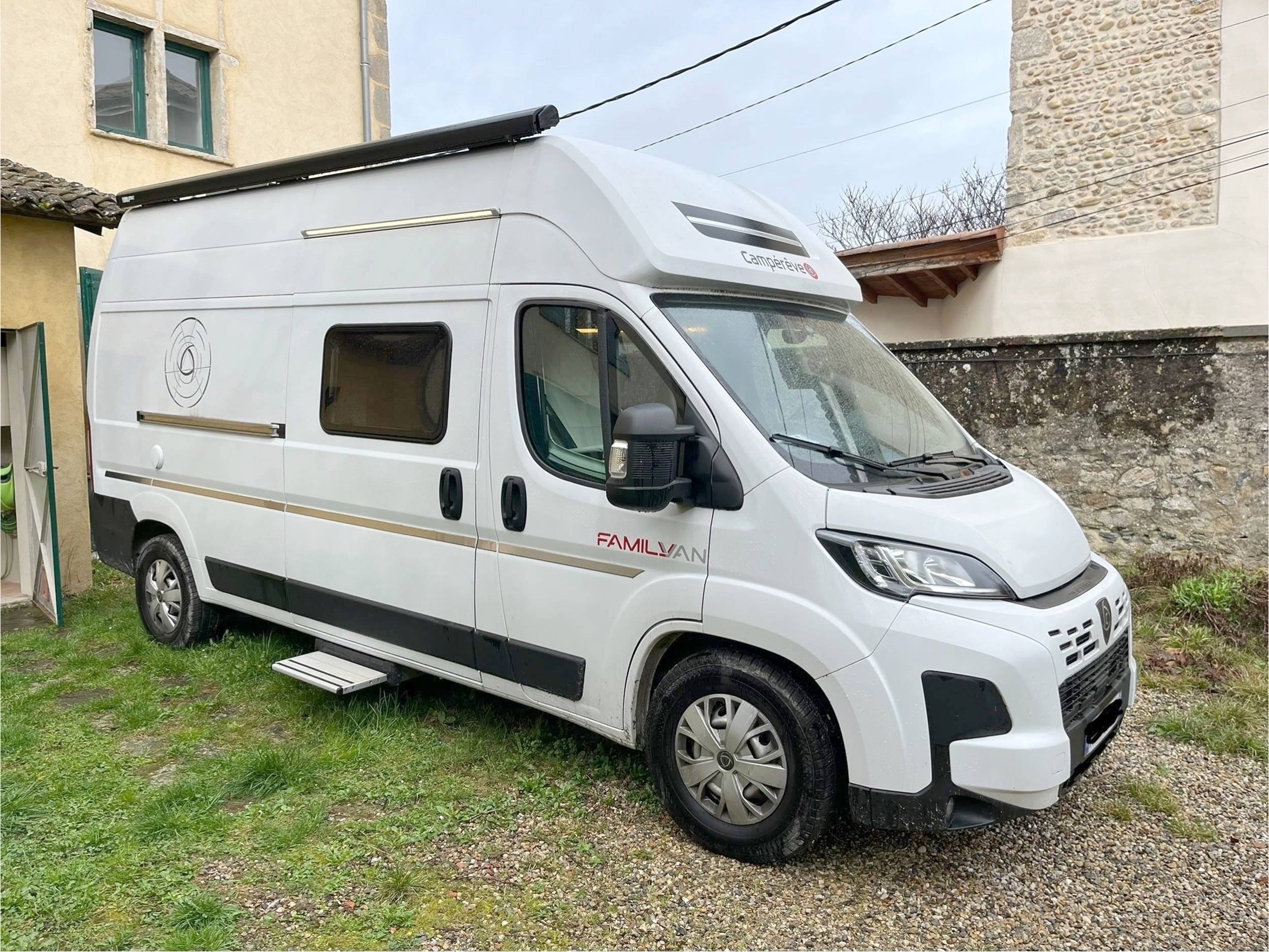 Campérêve 2.2l 140 ch boite auto