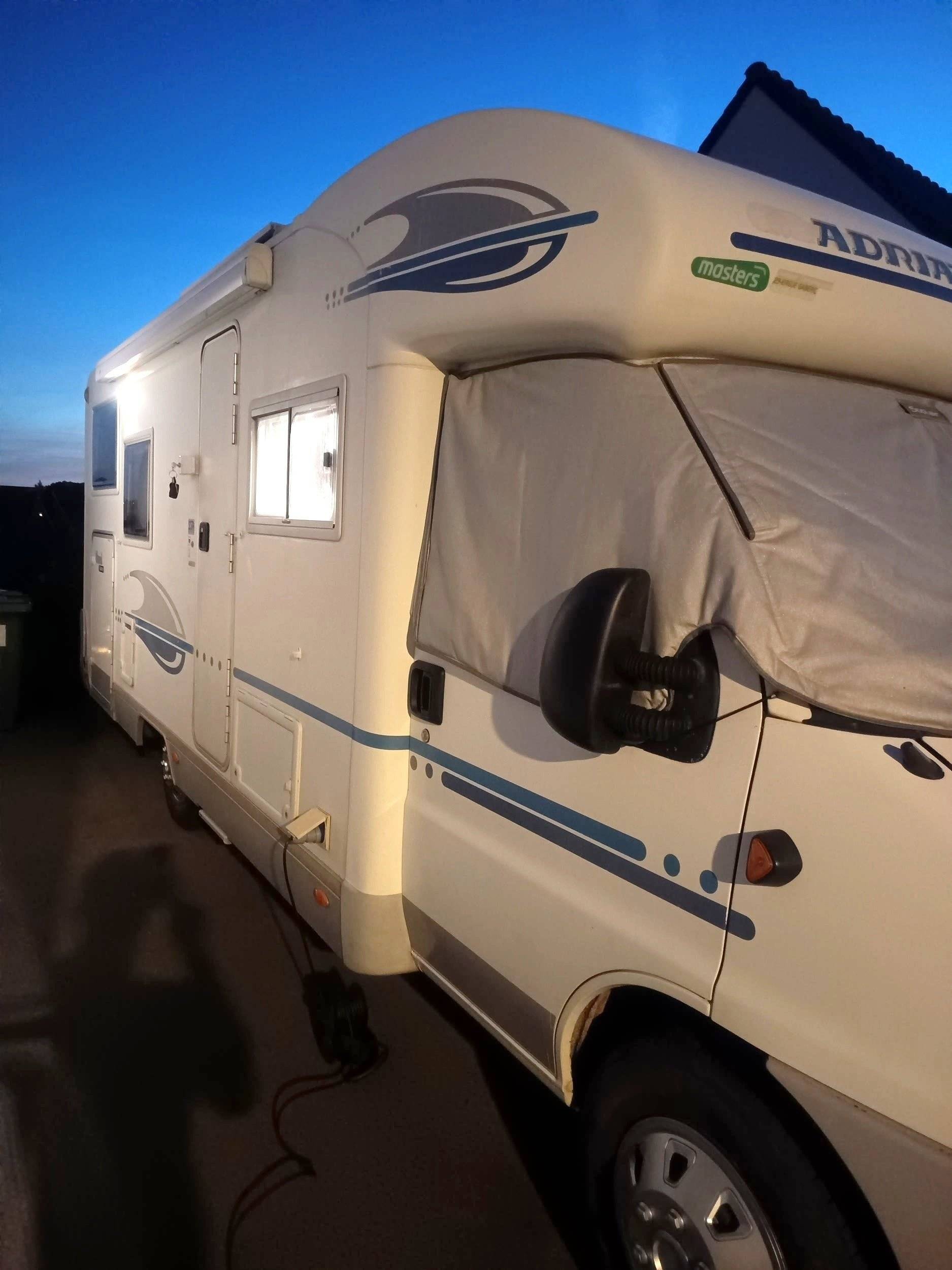 Adria coral sp 680