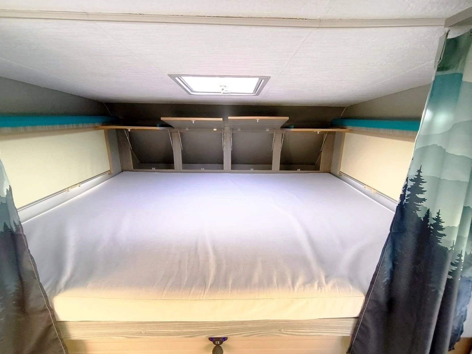 Schlafplätze Ford Ford Ranger 4x4 Limited 3.2l 200cv - Yescapa