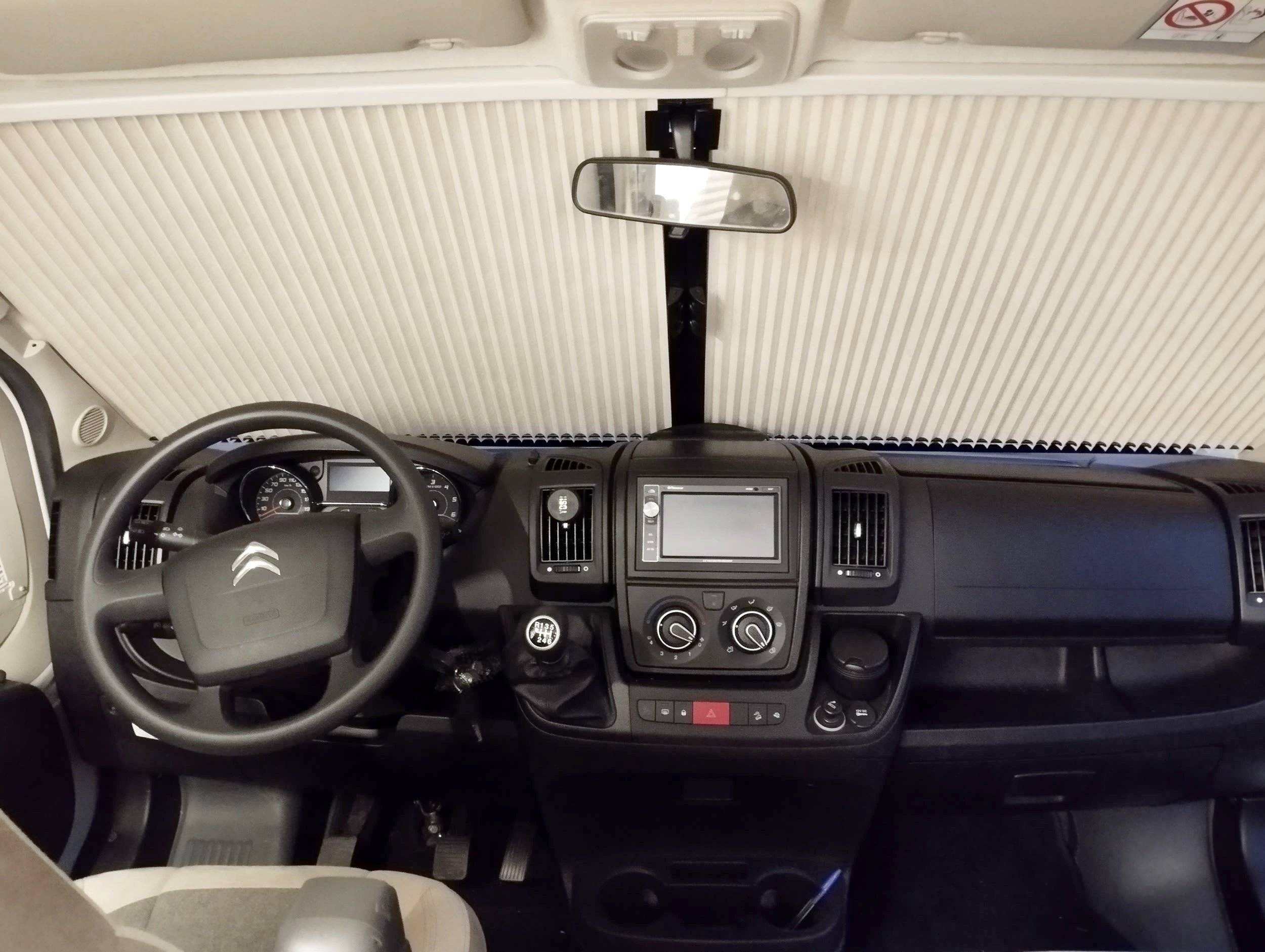 Adria Adria Twin PLUS 600 SPB Family