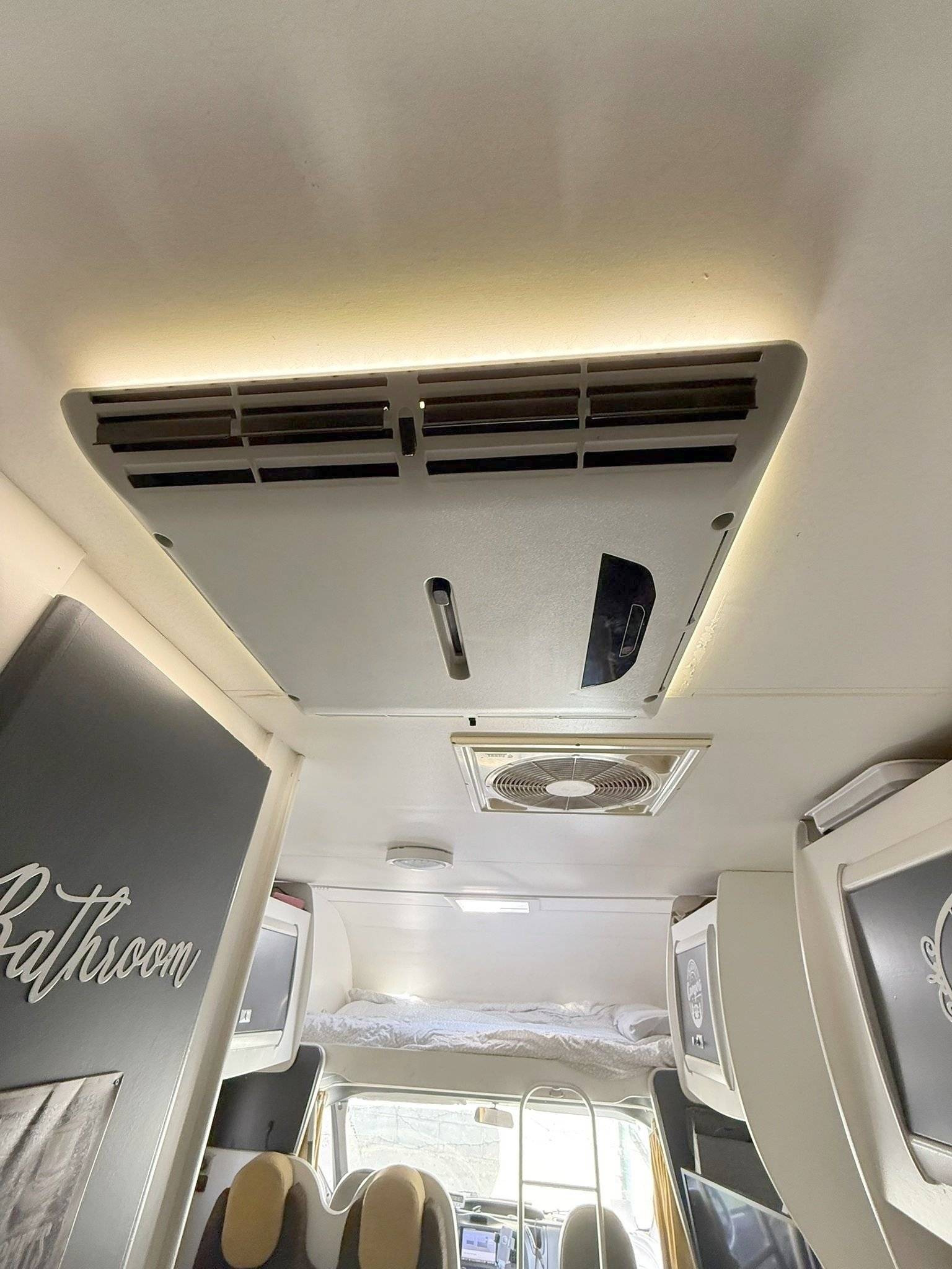 Challenger Transit 2,0 l 130 ch
