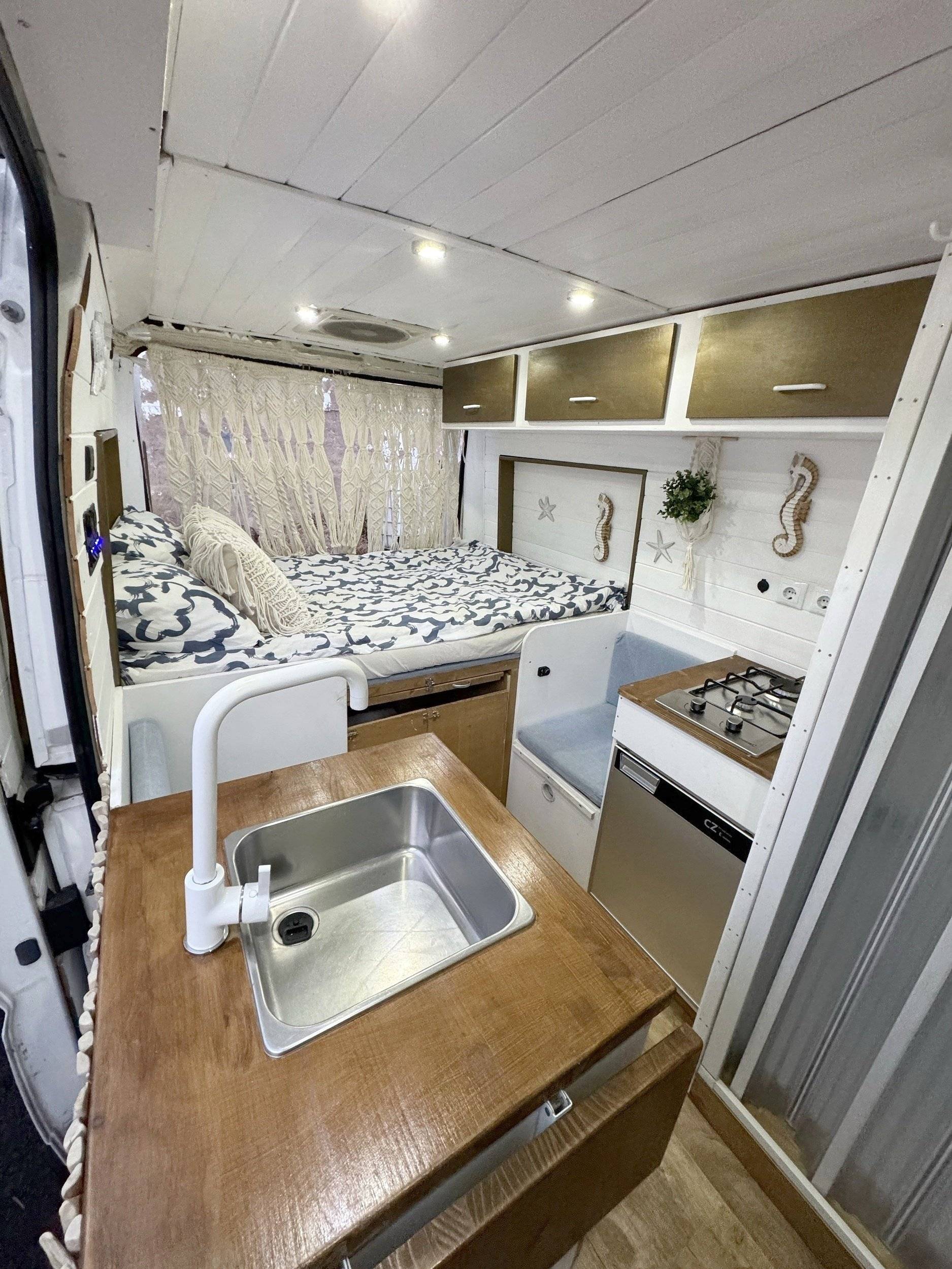 Peugeot Boxer 2,2 l 120 ch.