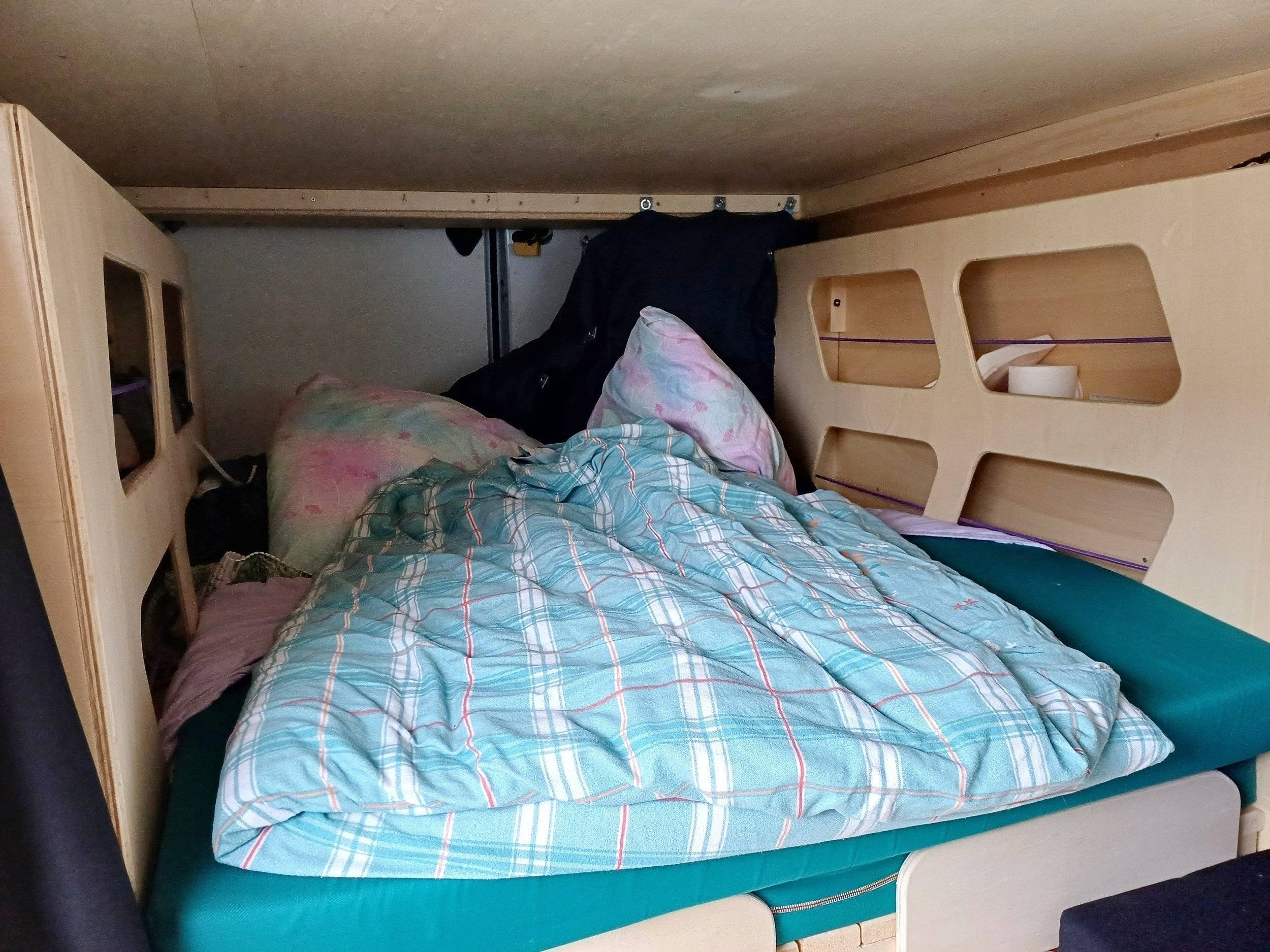Schlafplätze Renault RENAULT TRAFIC III 2,0 L 145 cv - Yescapa