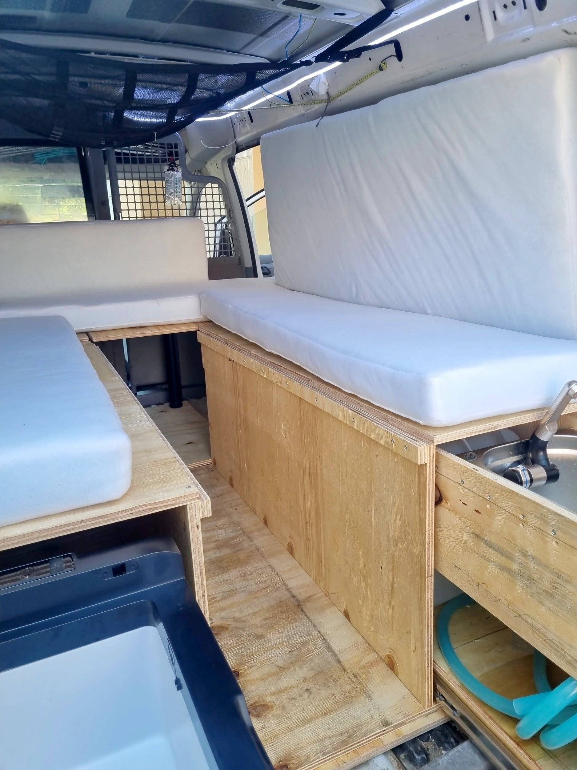 Volkswagen Caddy 2,0 l 102 ch