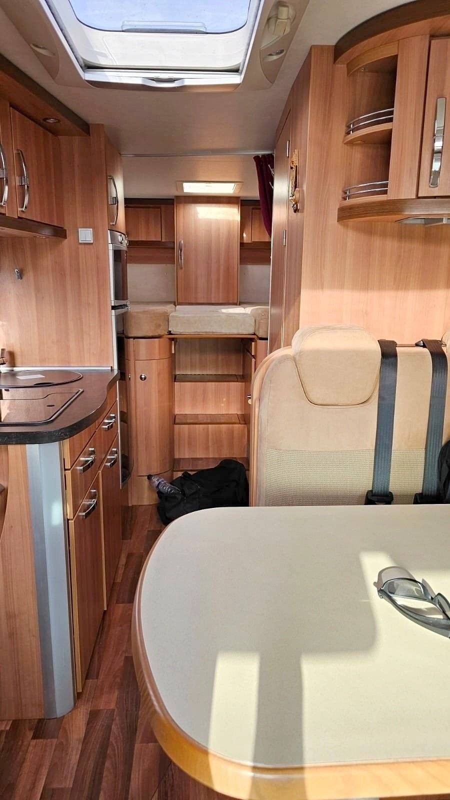 Hymer T664SL