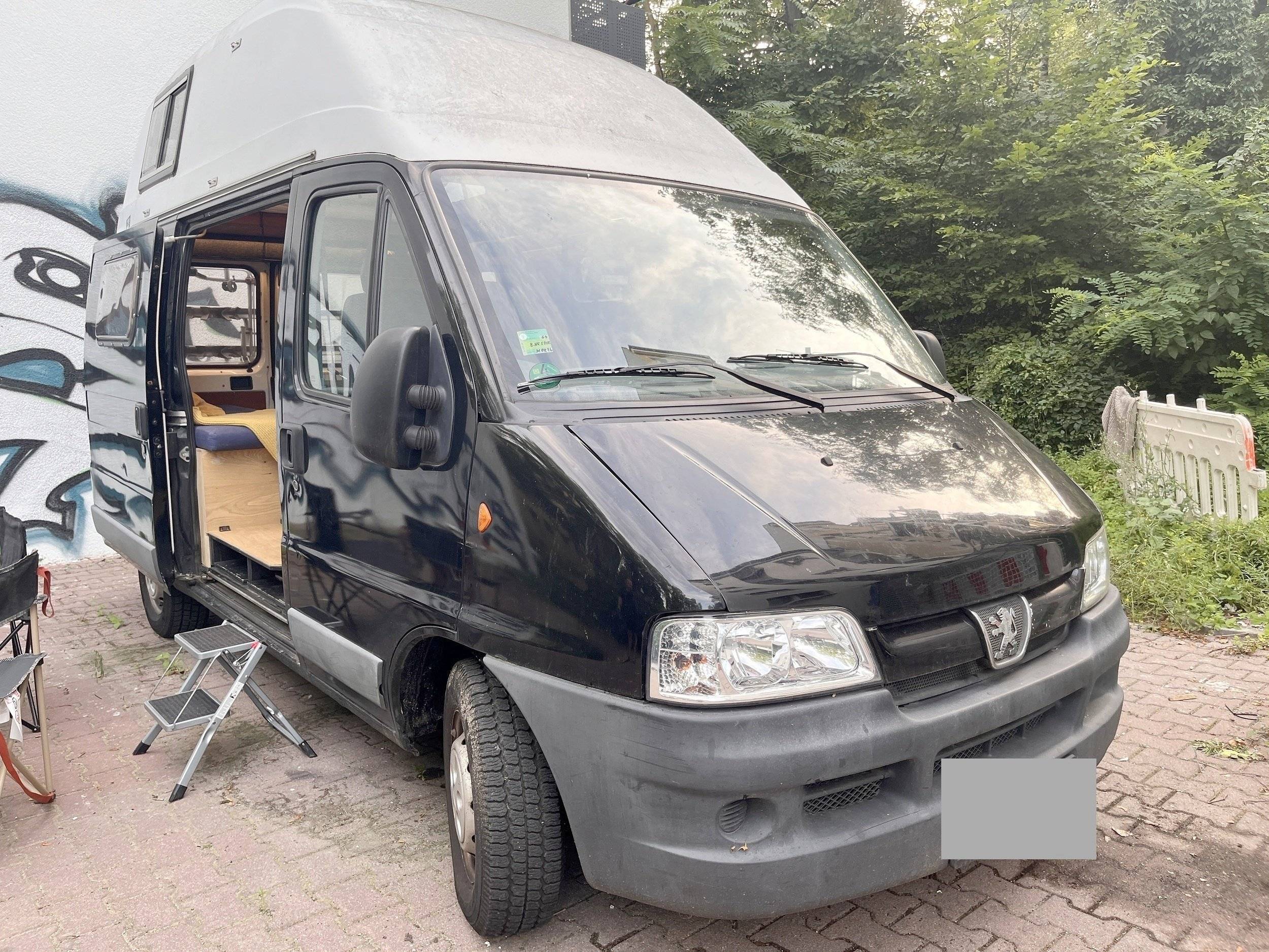 Vista frontale a ¾ Peugeot Peugeot Boxer - Yescapa