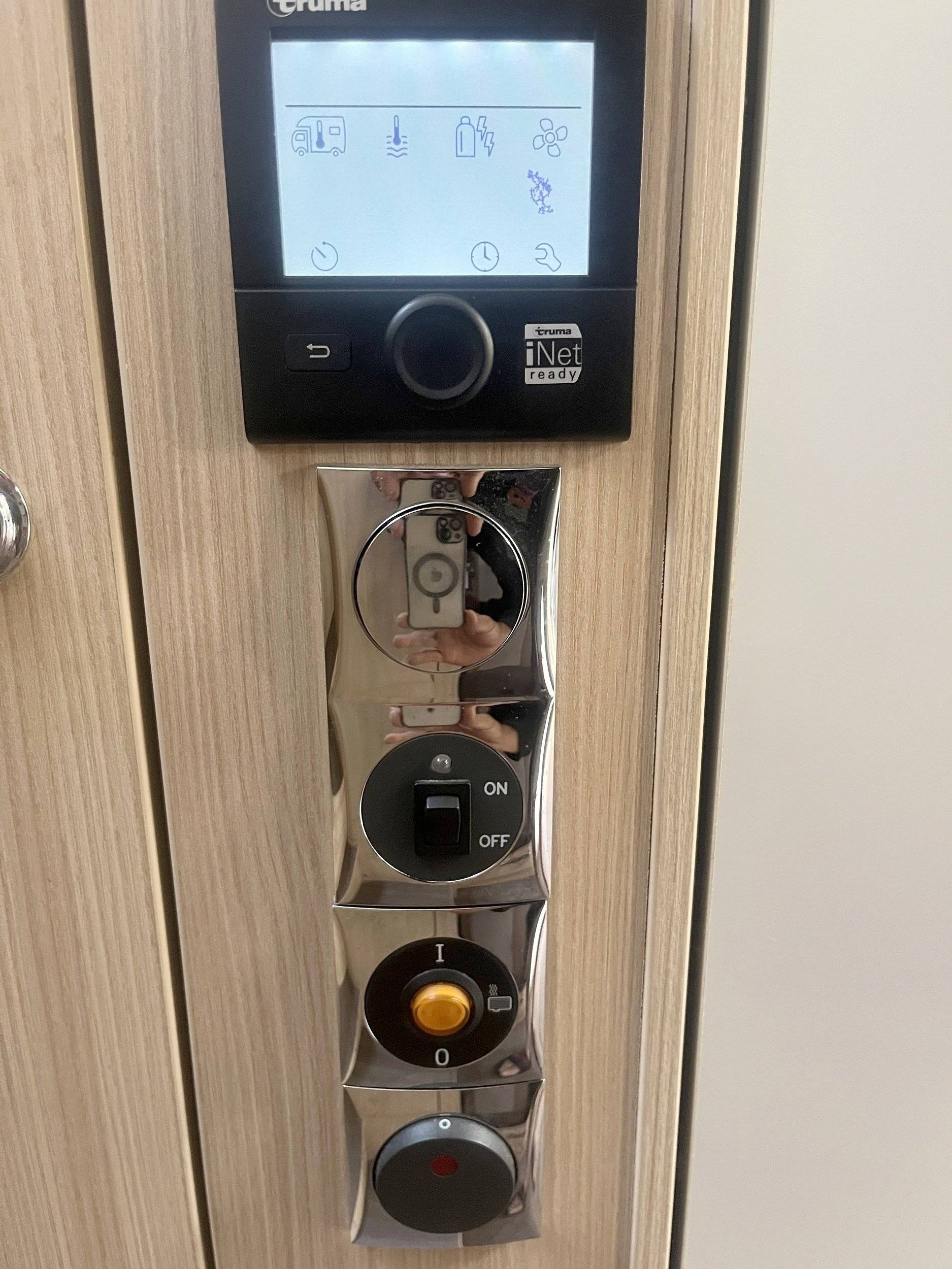 Bürstner Travel Van 690 T