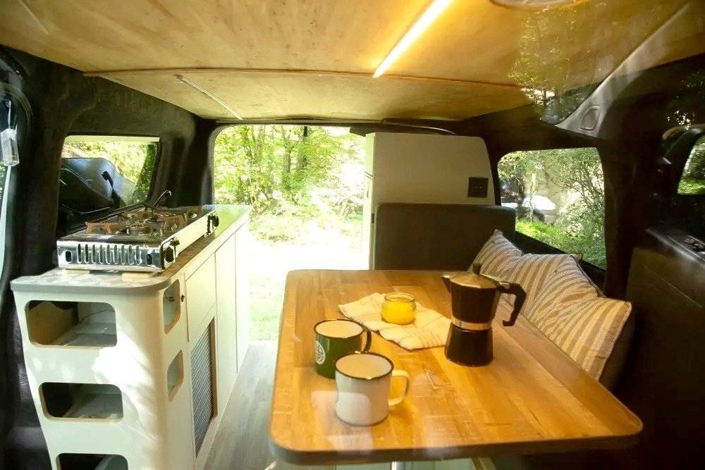 Yakavan Peugeot e-Expert