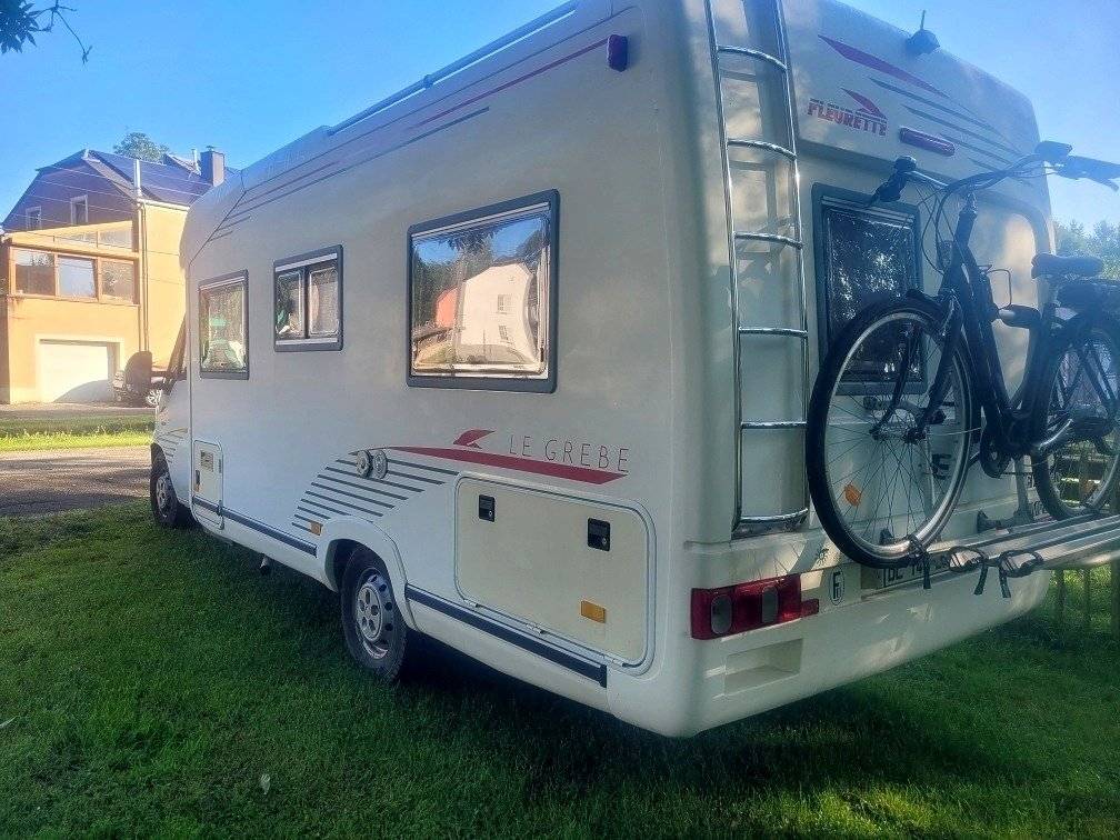 schräge Vorderansicht Citroën Jumper - Yescapa