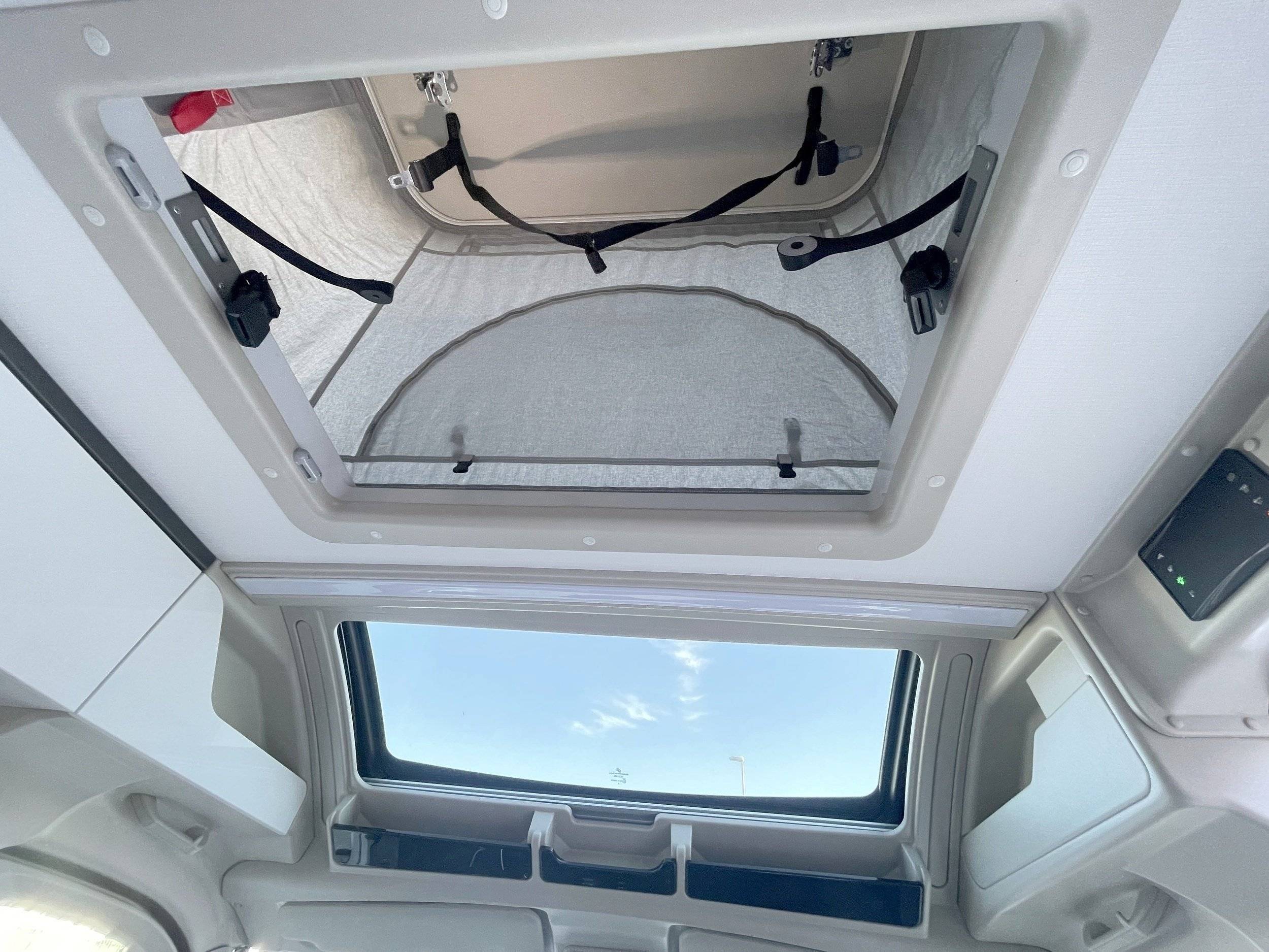 Mclouis Mclouis menfys 3 sline