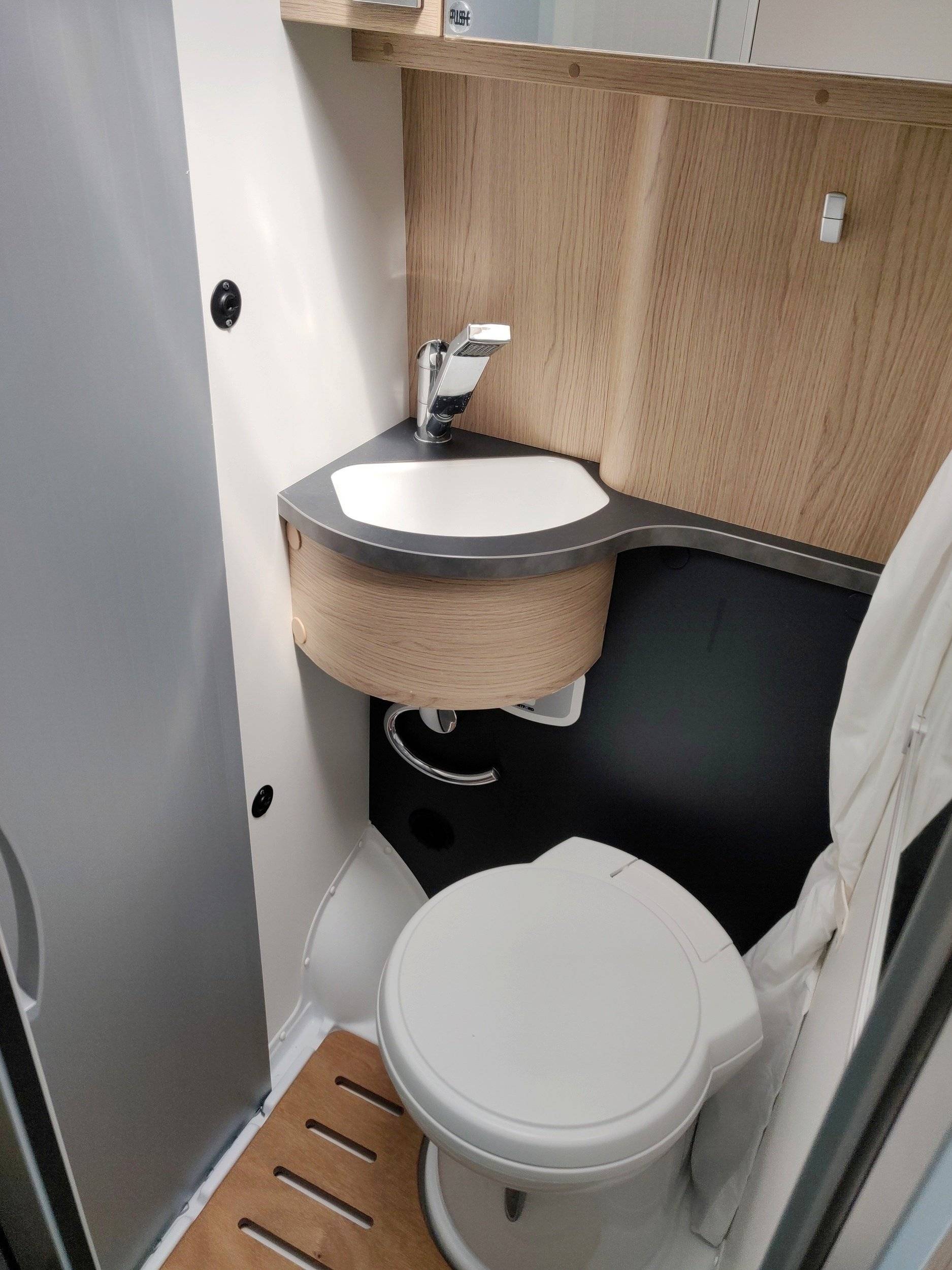 Sunlight Sunlight Cliff Adventure