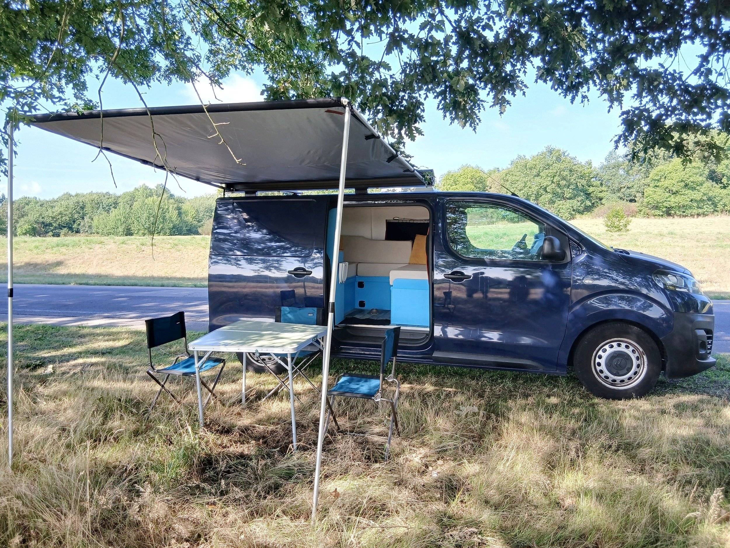 Vue avant de 3/4 Citroën Citroën jumpy - Yescapa