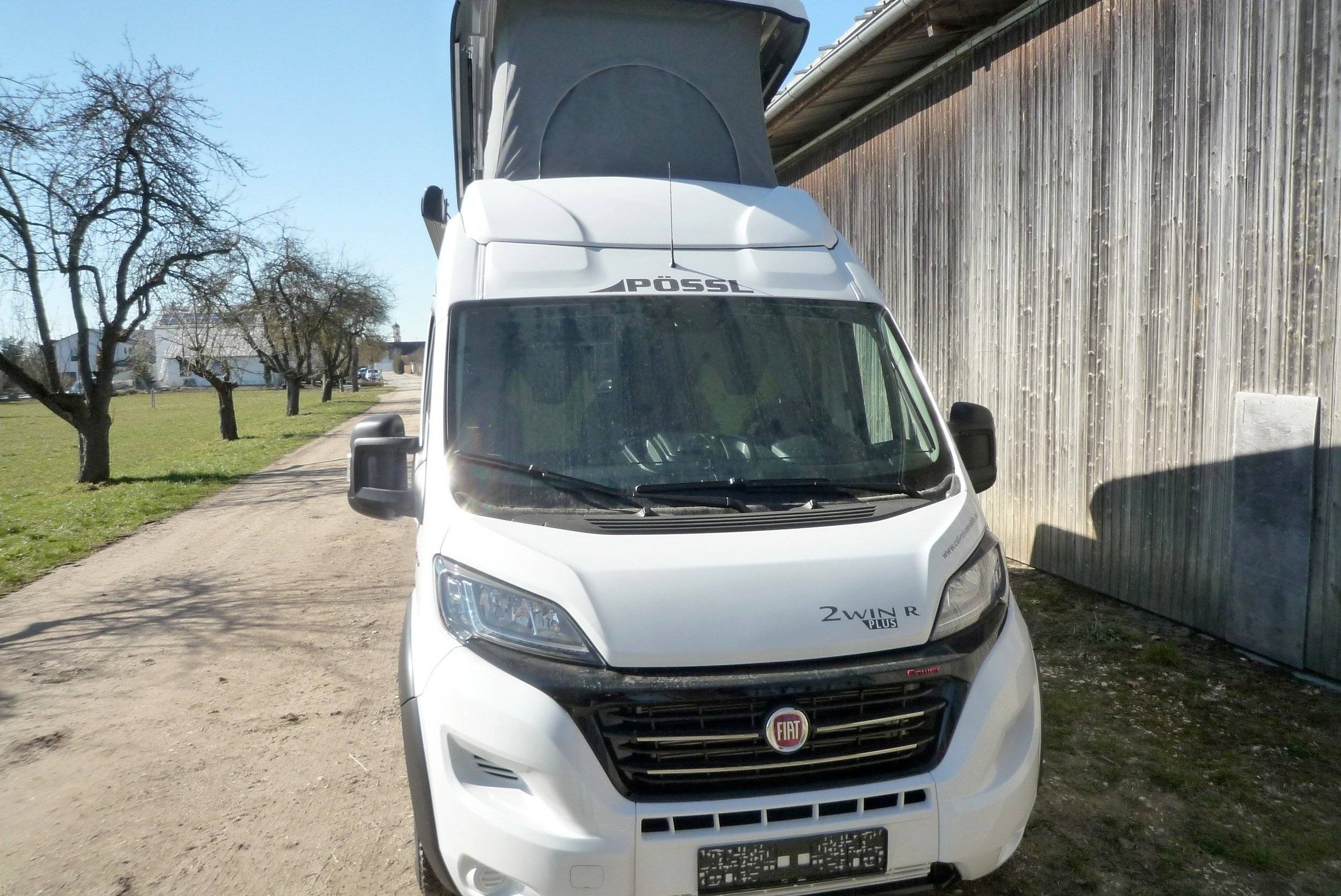 Pössl Pössl 2WinR Plus 140 PS- Solar-AHK-Markise-Navi-RKF