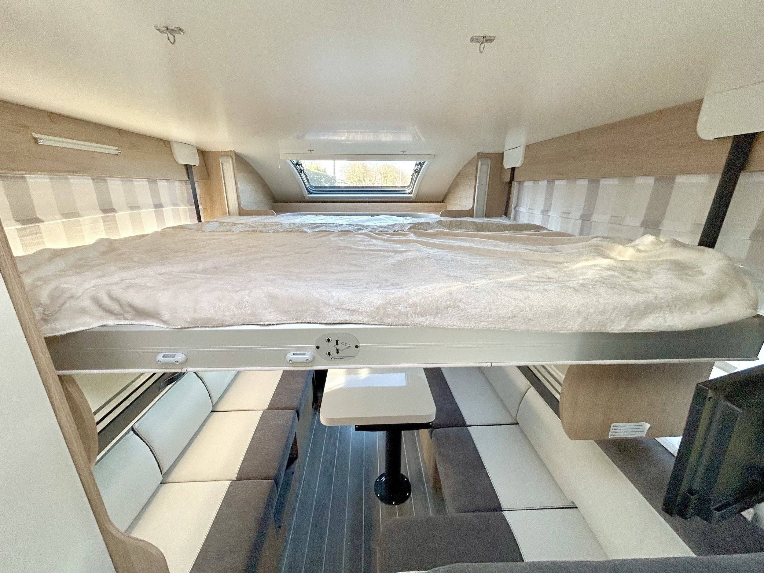 Letti Ford - Yescapa