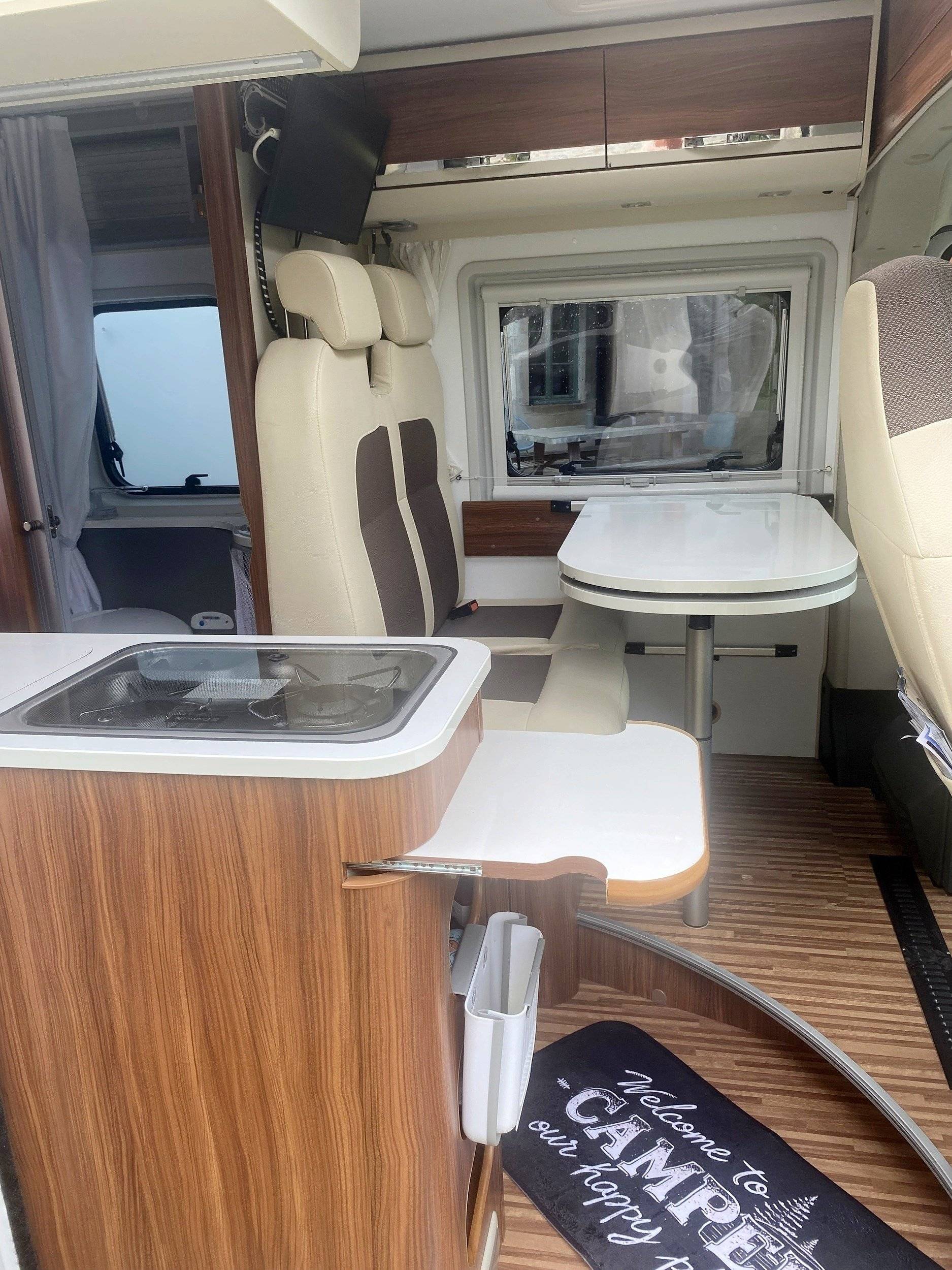 Adria 4 Twin